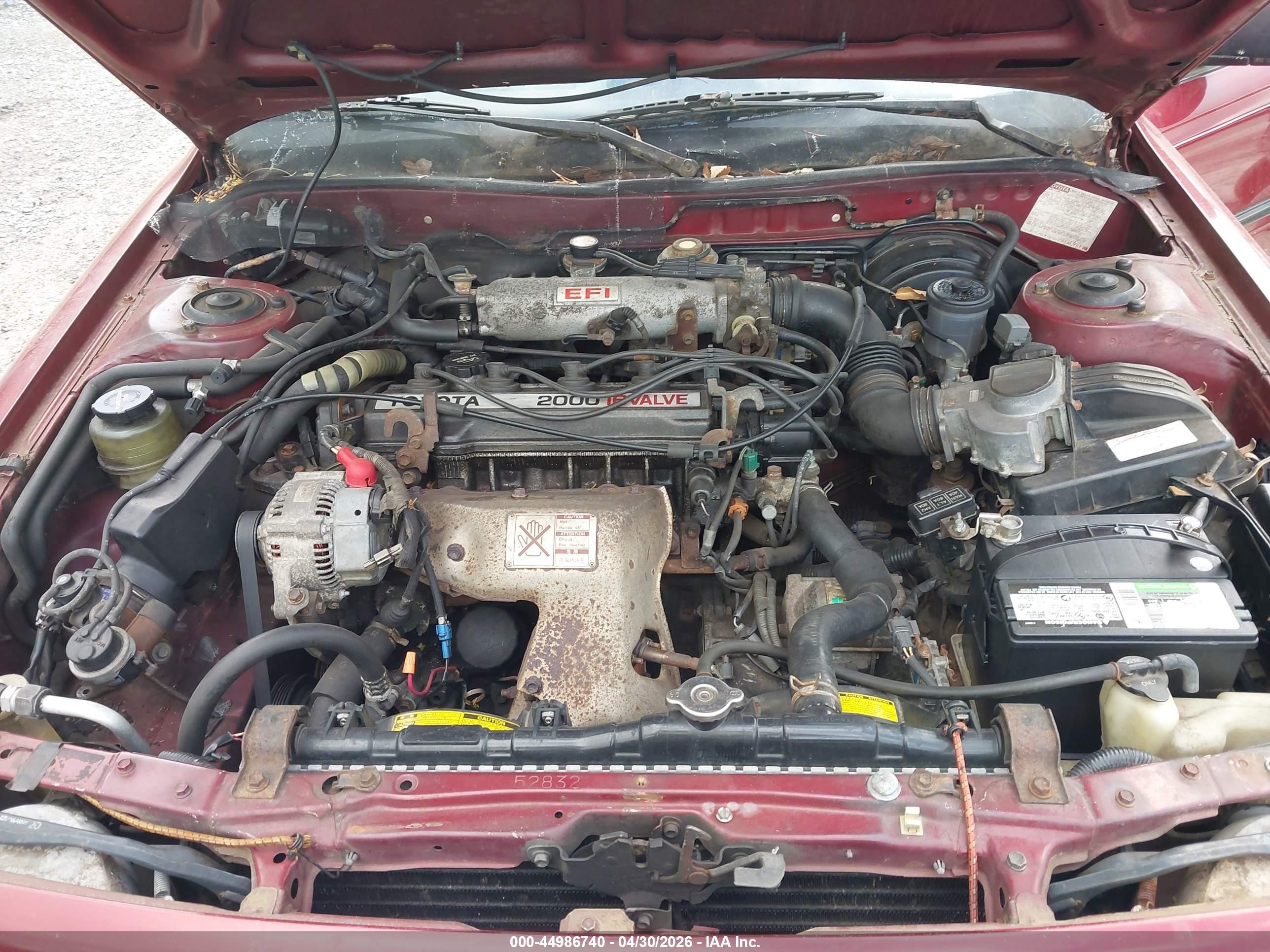 1989 Toyota Camry Dlx Red vin: JT2SV21E9K3372222