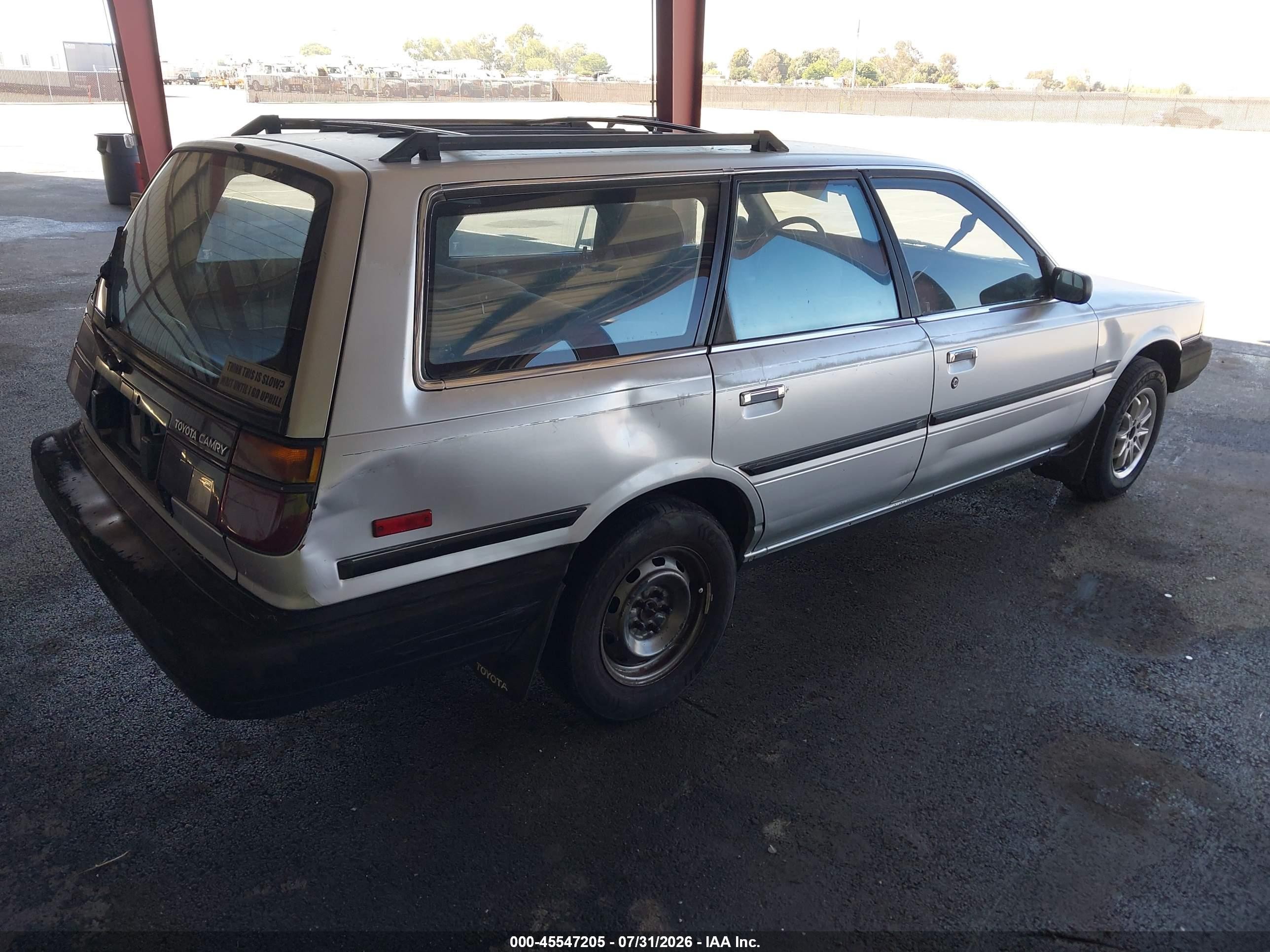 1989 Toyota Camry Dlx Серый vin: JT2SV21W3K0296703