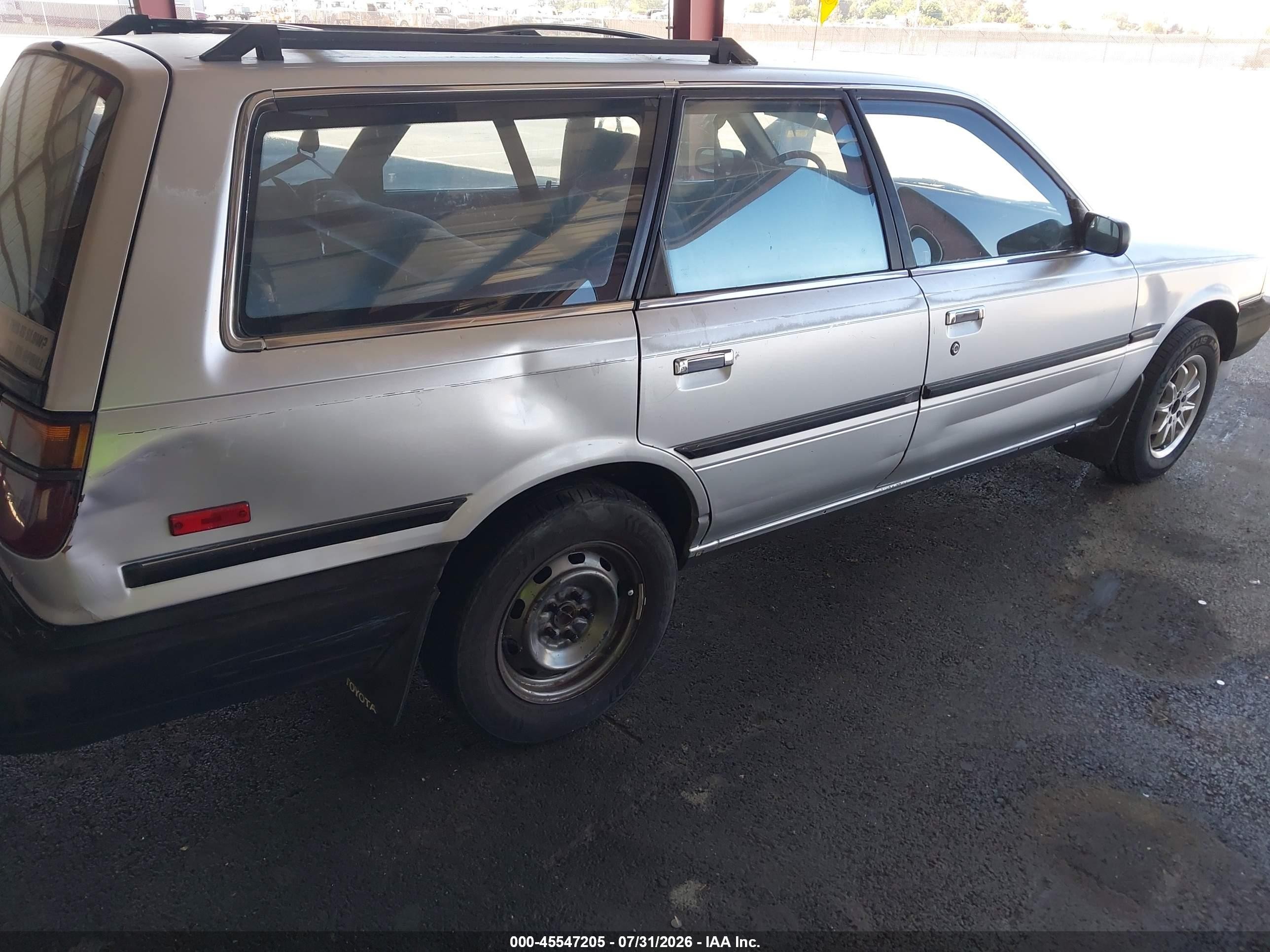 1989 Toyota Camry Dlx Серый vin: JT2SV21W3K0296703