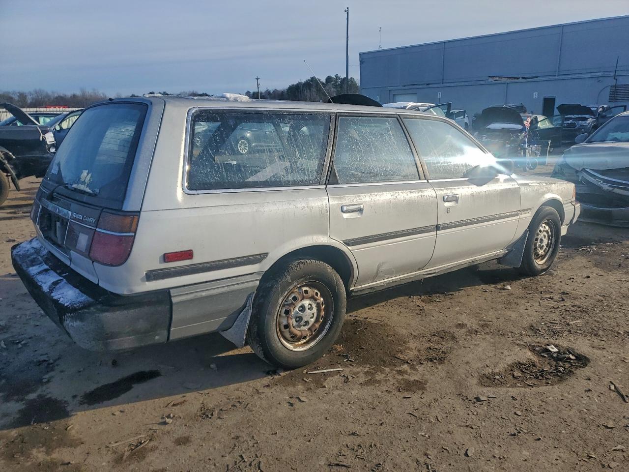 1988 Toyota Camry Dlx Silver vin: JT2SV21W4J0236816
