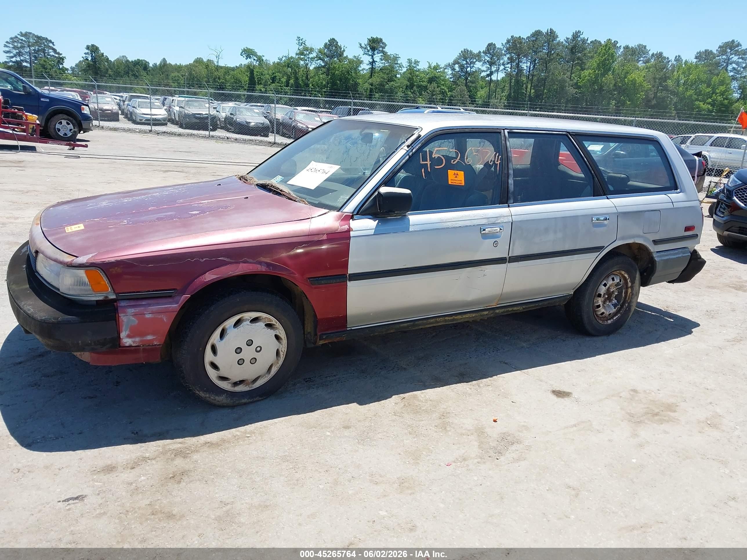 1987 Toyota Camry Dlx Silver vin: JT2SV21W6H0054013