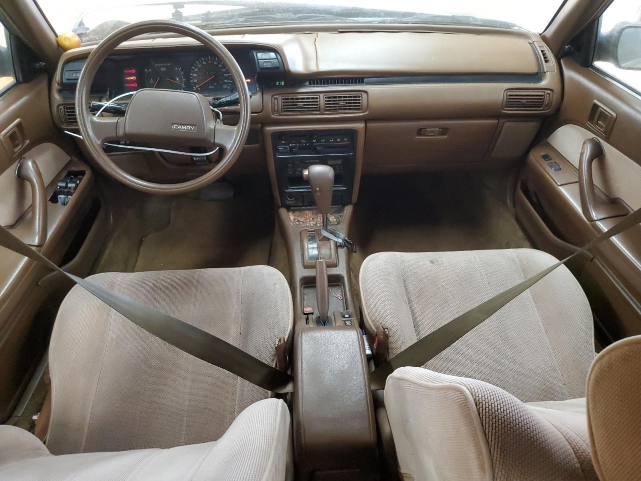 1991 Toyota Camry Dlx Tan vin: JT2SV21WXM0386238