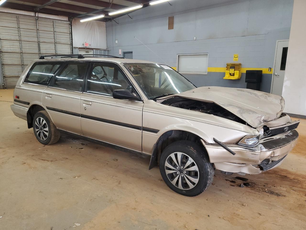 1991 Toyota Camry Dlx Tan vin: JT2SV21WXM0386238