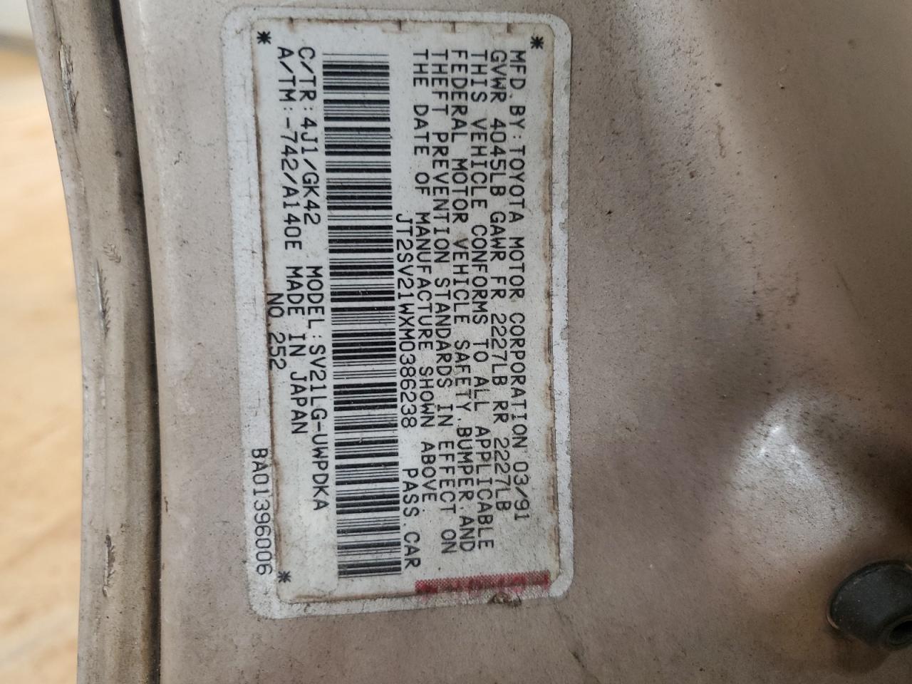 1991 Toyota Camry Dlx Tan vin: JT2SV21WXM0386238