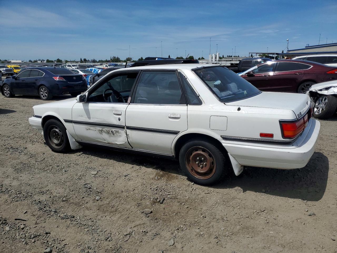 1990 Toyota Camry Le Белый vin: JT2SV22E5L0345116