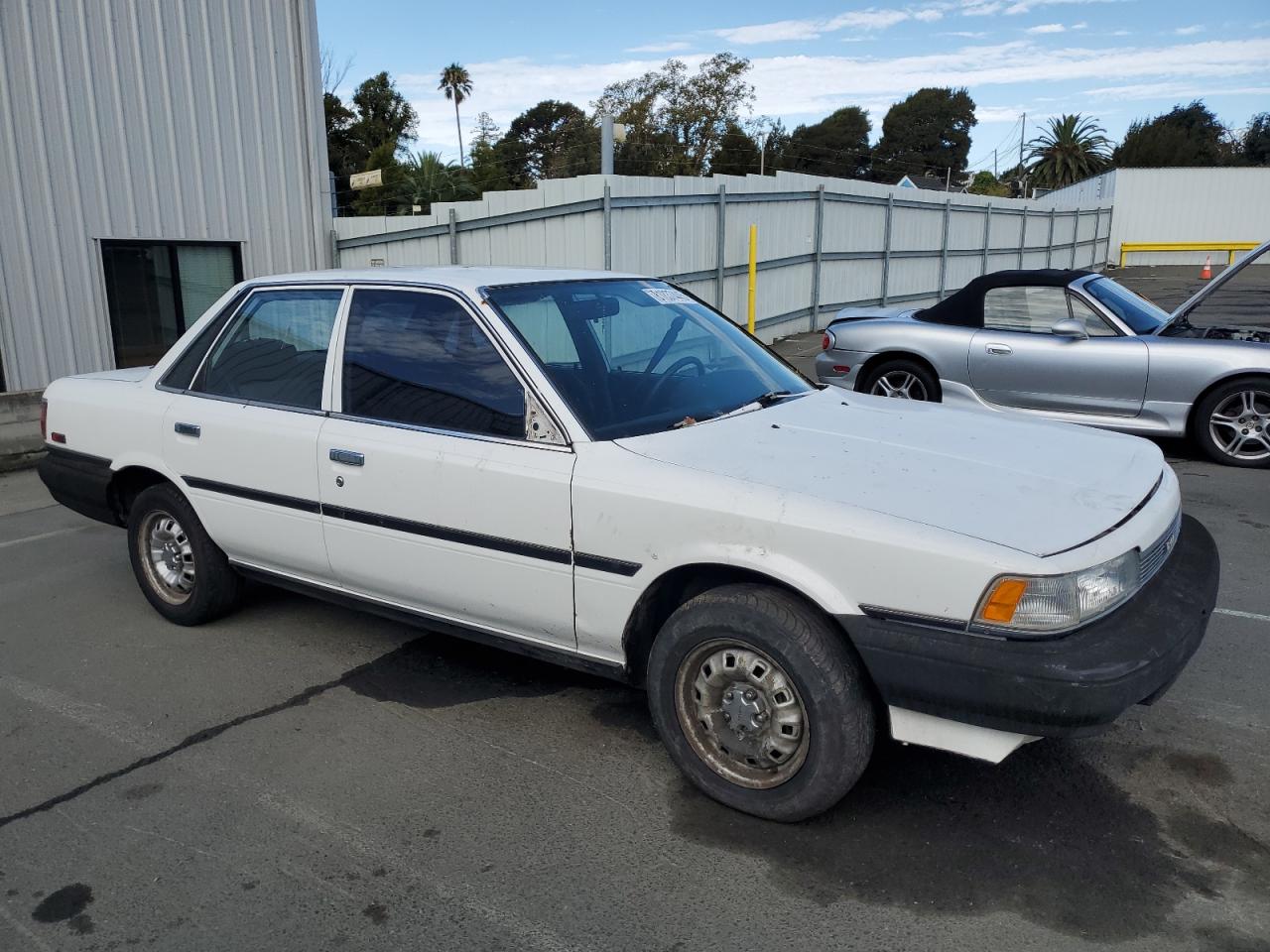 1989 Toyota Camry White vin: JT2SV24E1K3389351