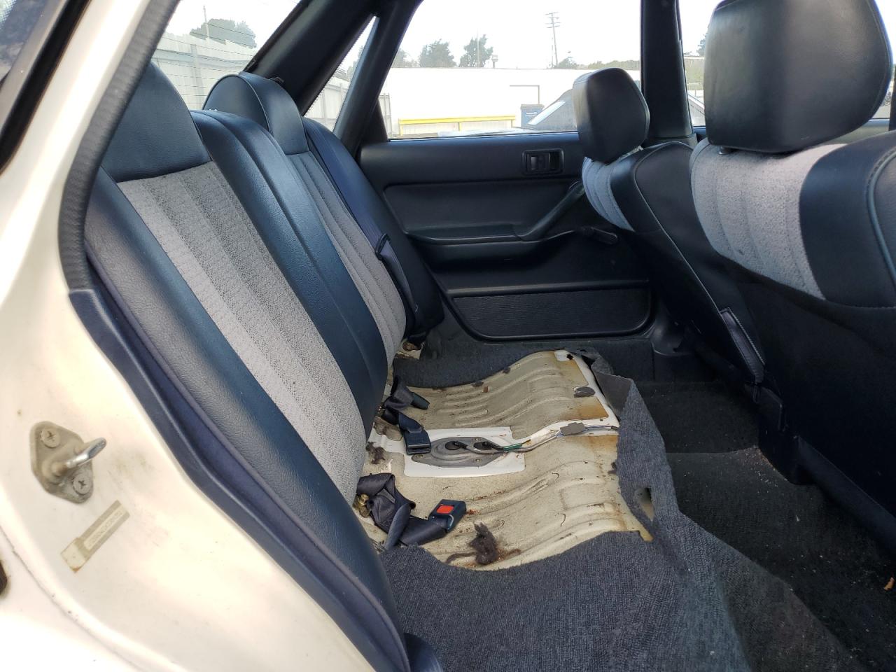 1989 Toyota Camry White vin: JT2SV24E1K3389351