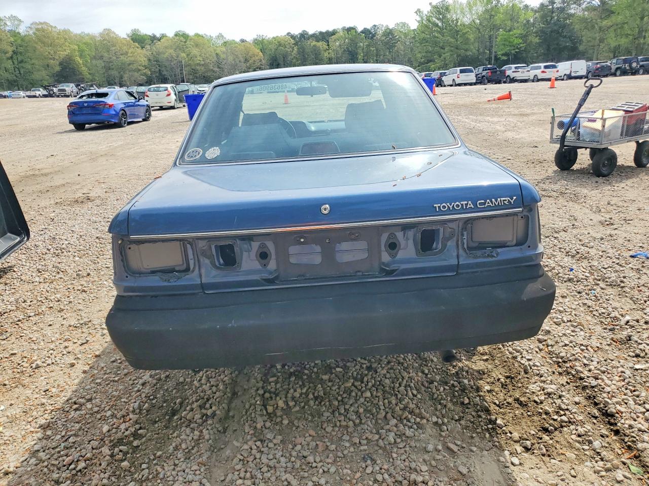 1991 Toyota Camry Base Blue vin: JT2SV24E1M3432623