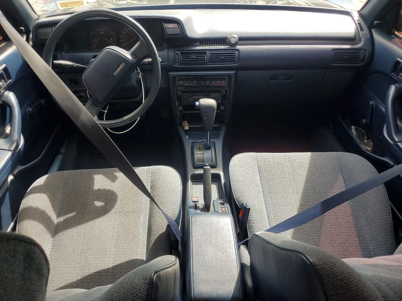 1991 Toyota Camry Base Blue vin: JT2SV24E1M3432623