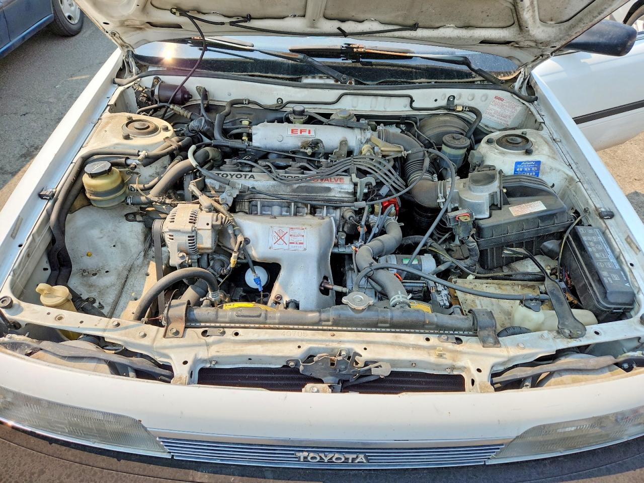 1989 Toyota Camry Base White vin: JT2SV24E5K3377946