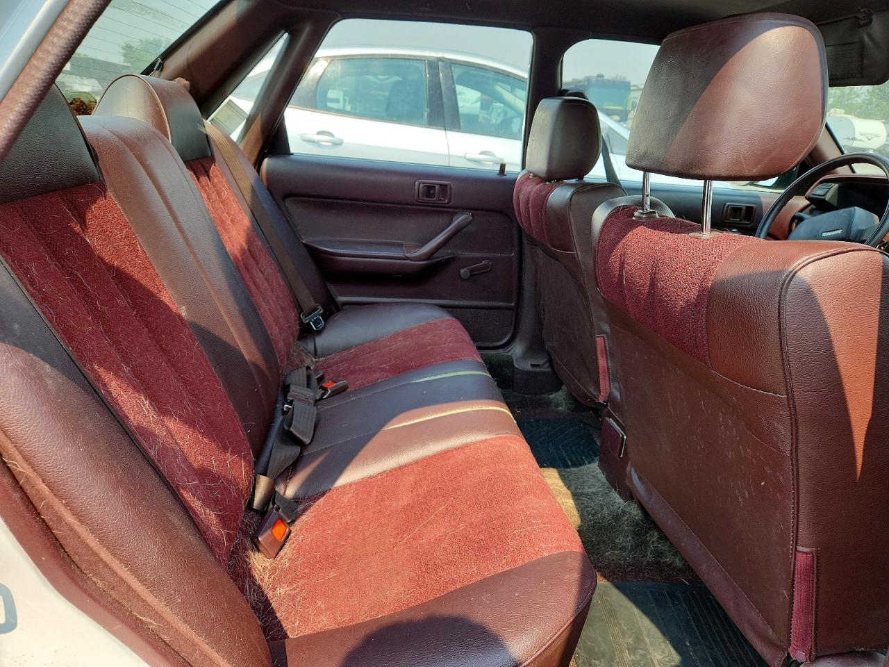 1989 Toyota Camry Base White vin: JT2SV24E5K3377946