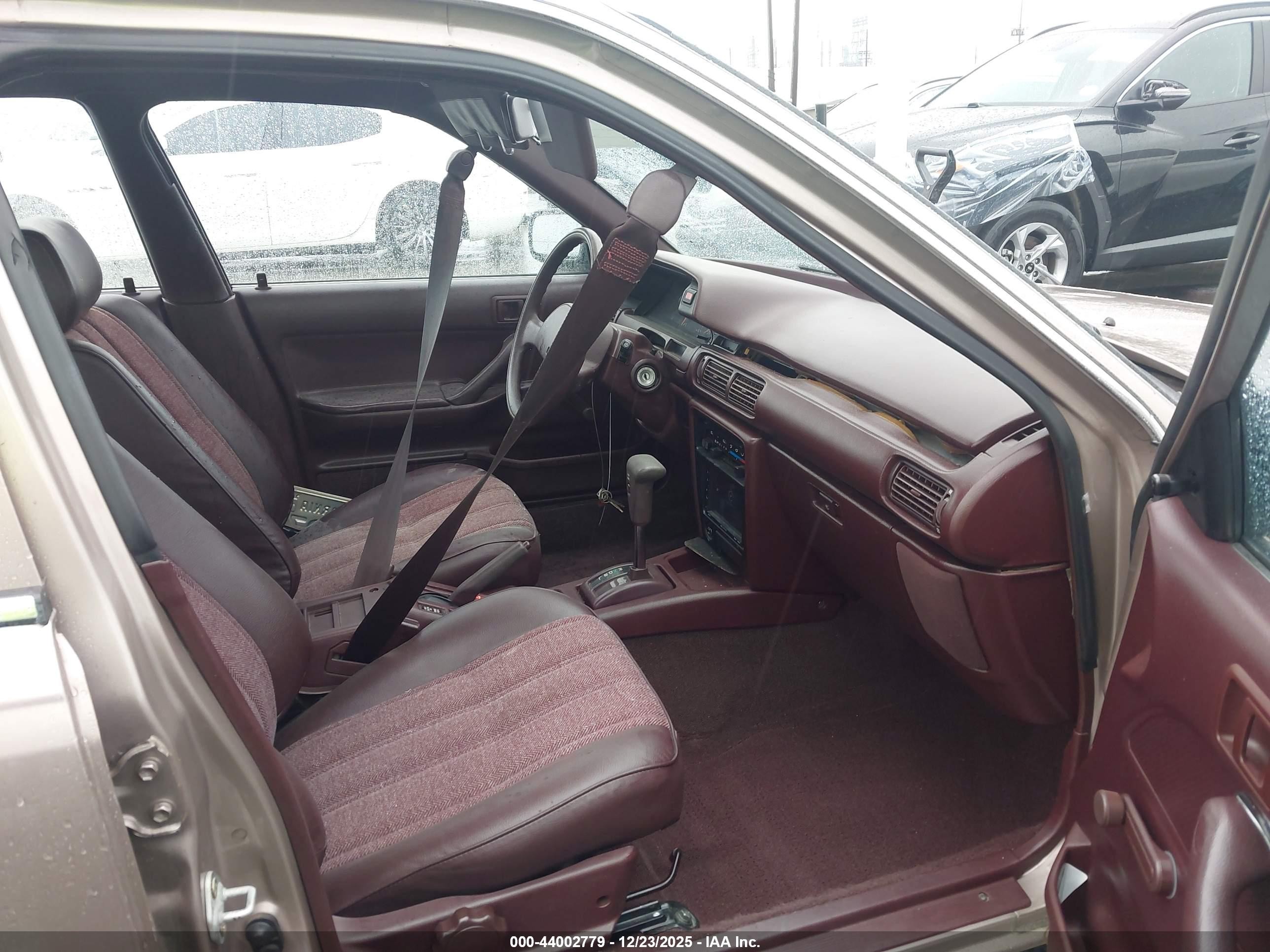 1988 Toyota Camry   Dark Brown vin: JT2SV24E8J0127357