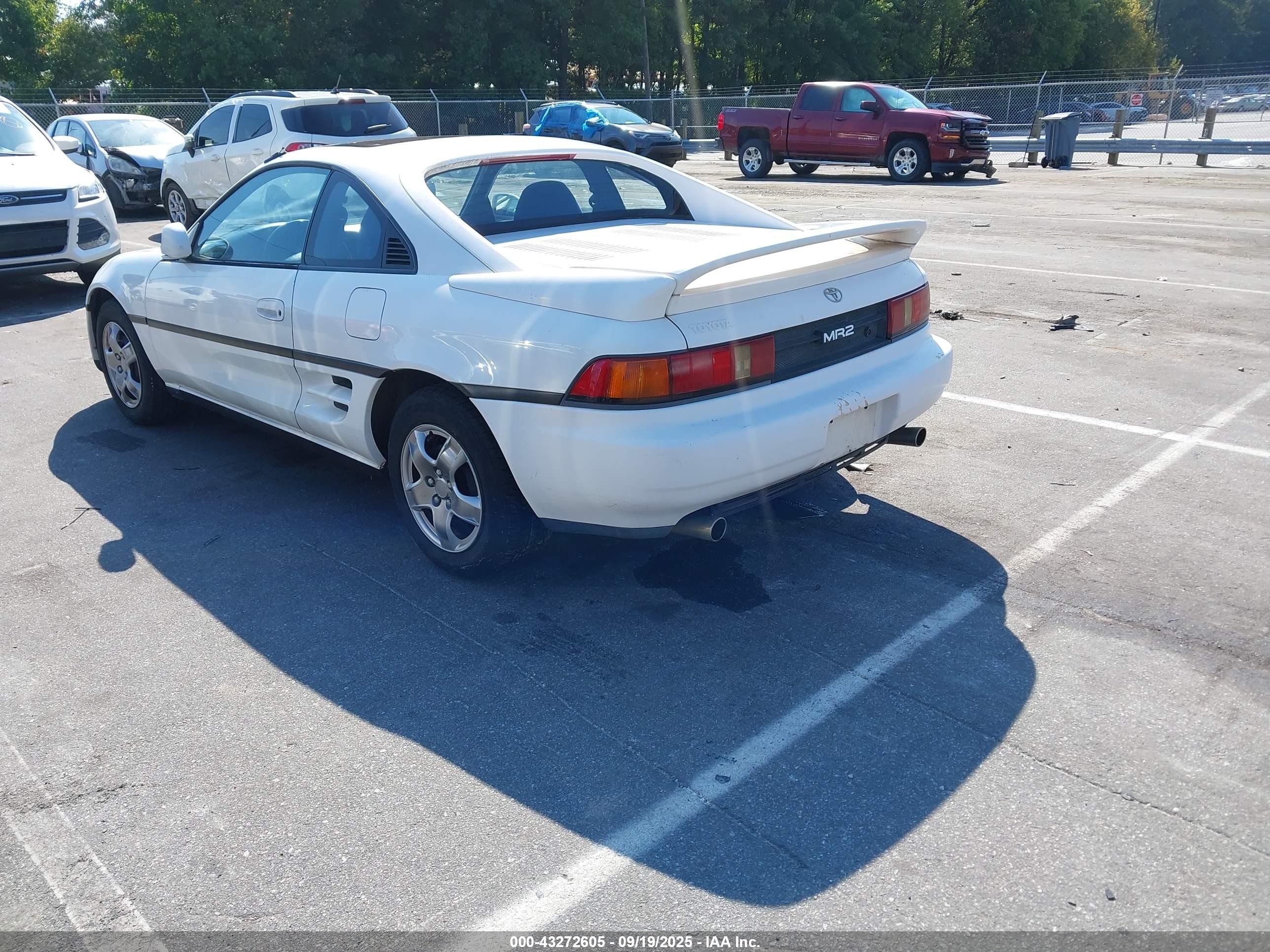 1992 Toyota Mr2   White vin: JT2SW21M1N0017409
