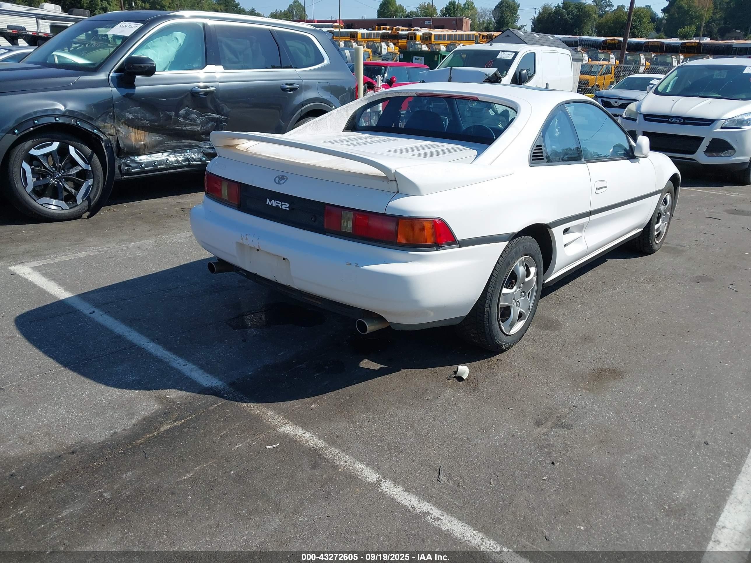 1992 Toyota Mr2   White vin: JT2SW21M1N0017409