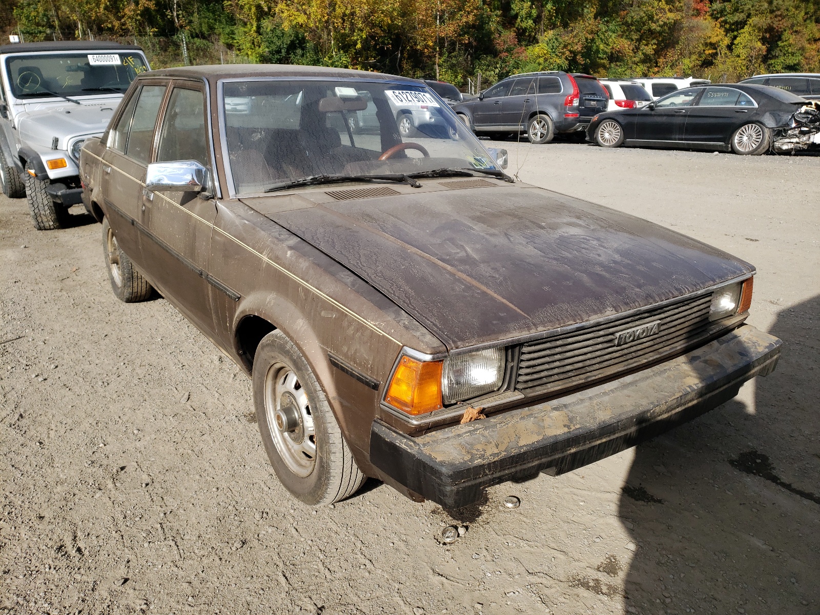 Price & History 1982 Toyota Corolla Deluxe 1.8l 4 vin