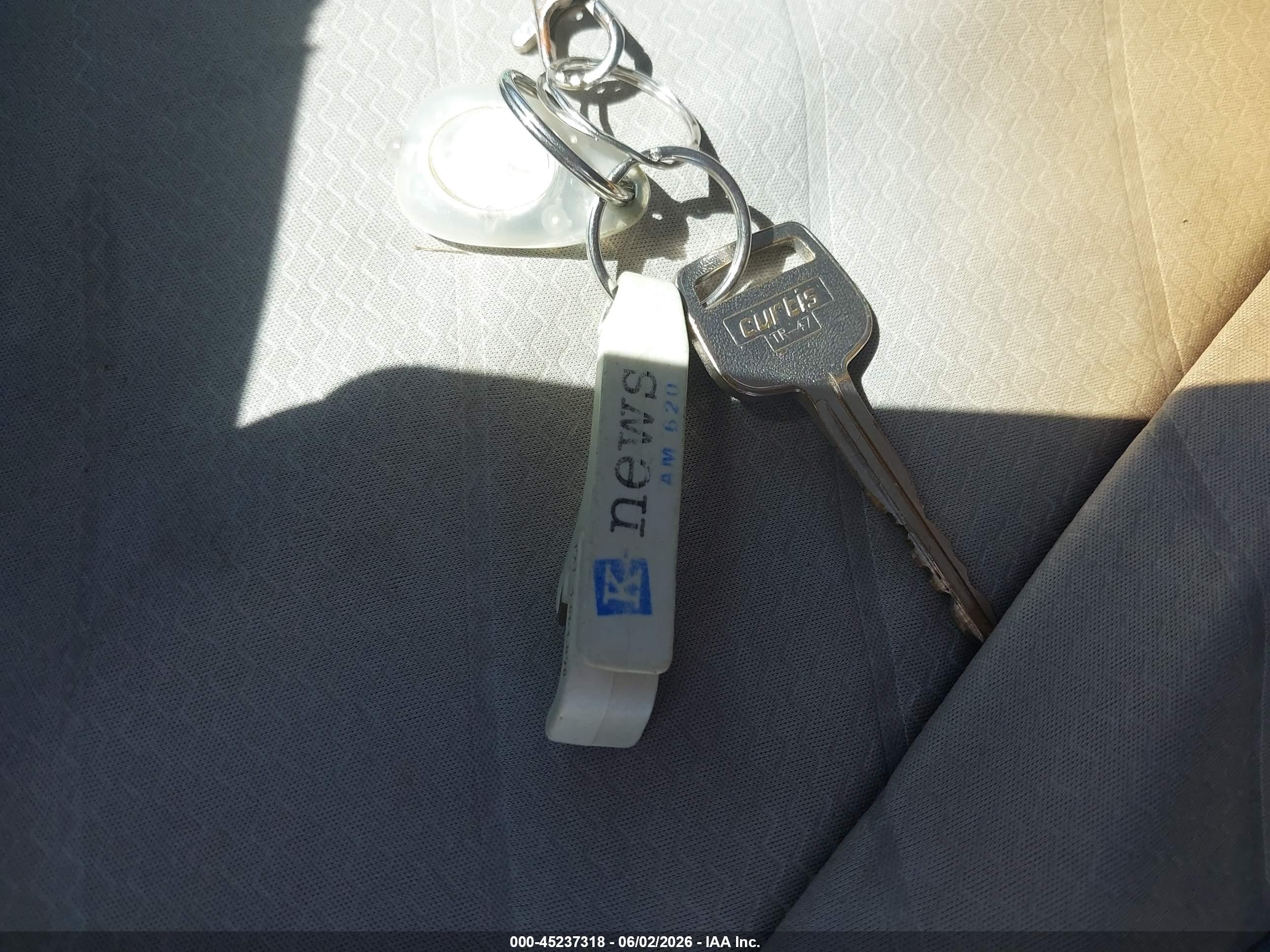 1993 Toyota Camry Le Gold vin: JT2VK12E8P0206779