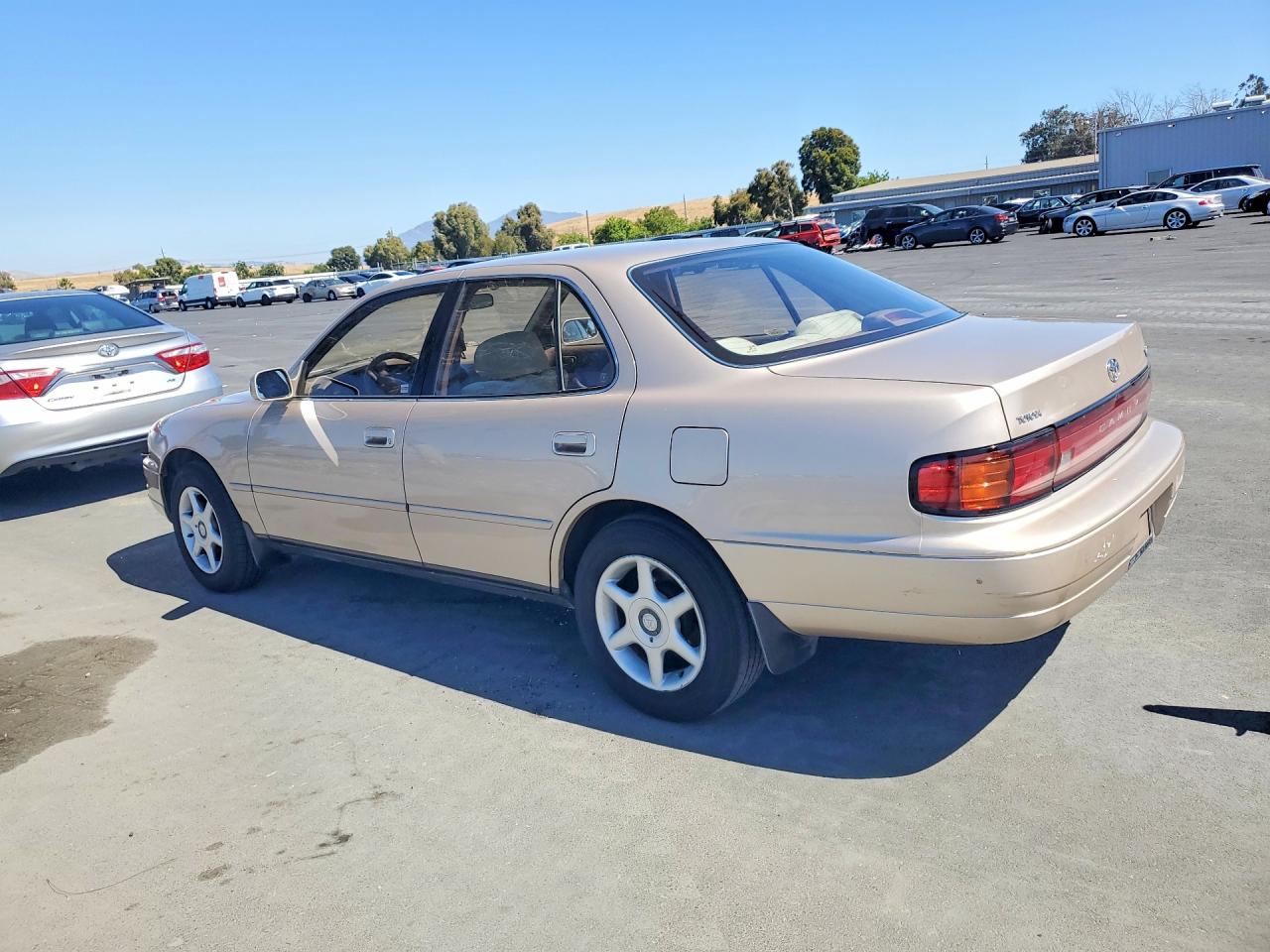 1993 Toyota Camry Le Beige vin: JT2VK12E8P0216910