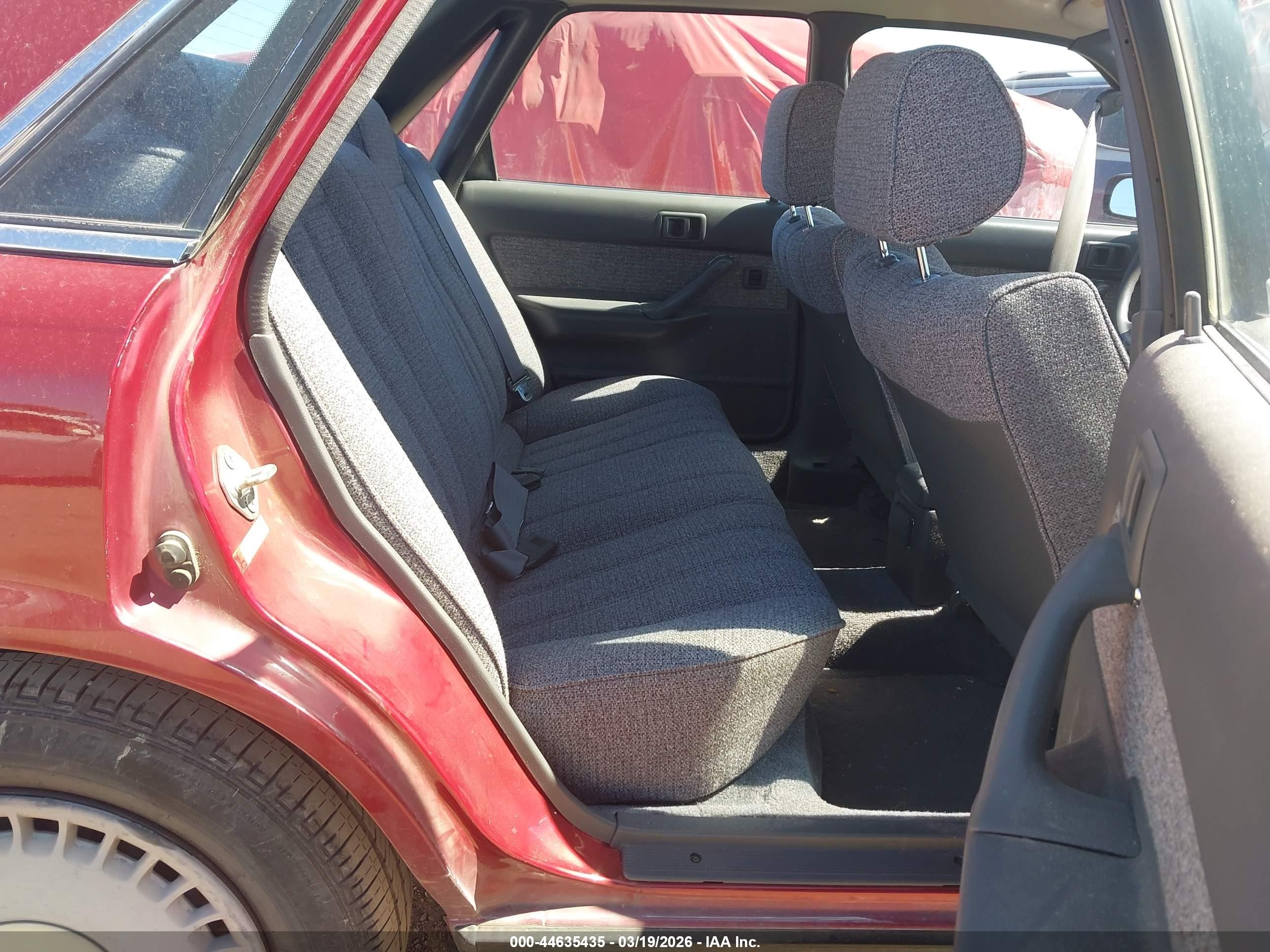 1989 Toyota Camry Dlx Красный vin: JT2VV21E3K0065126