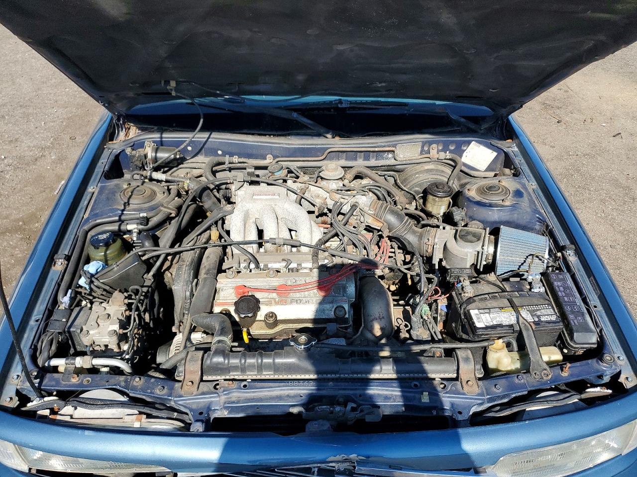 1988 Toyota Camry Le Blue vin: JT2VV22E7J0023037