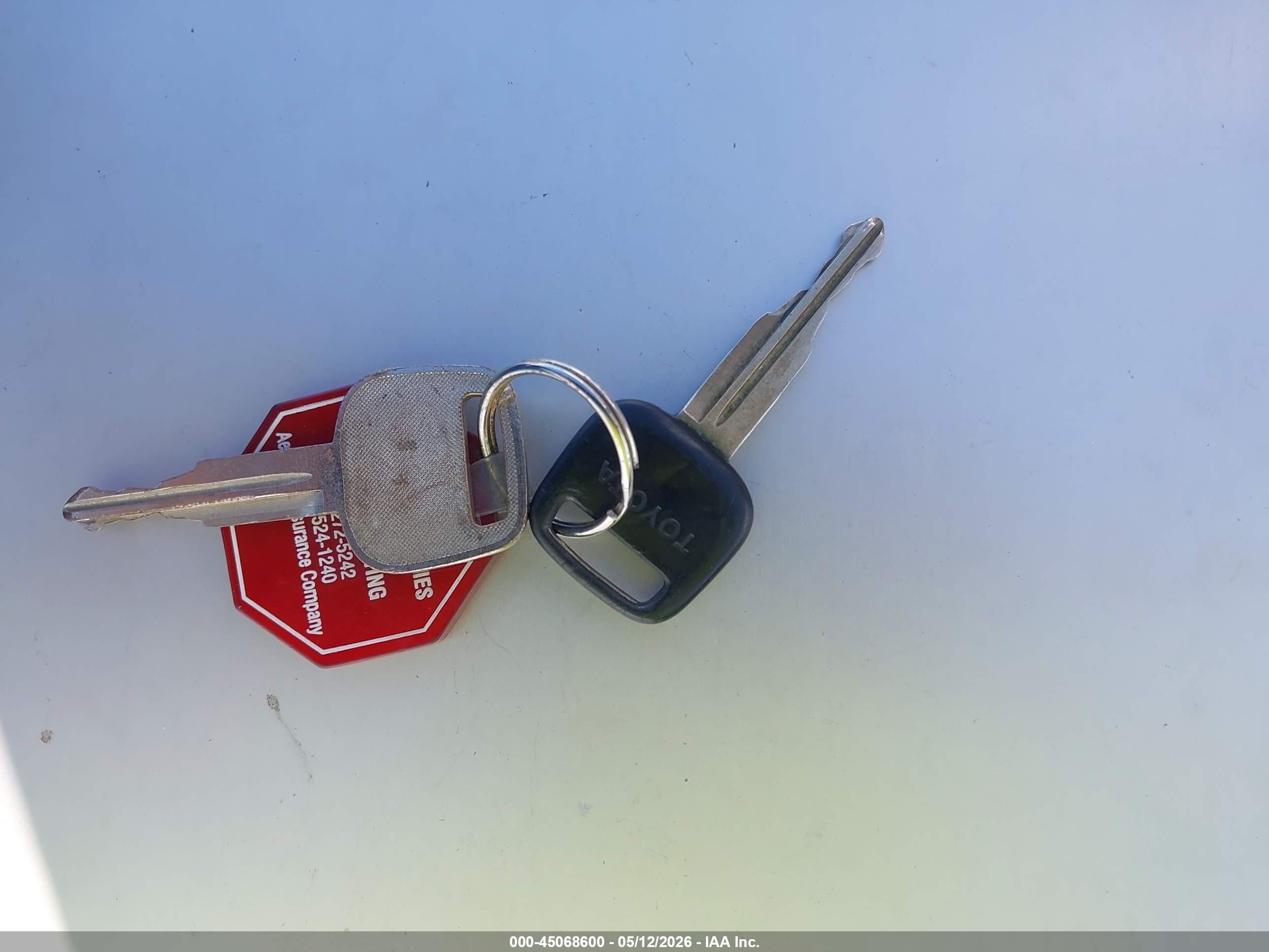 1993 Toyota Previa Le Red vin: JT3AC12R3P1070629
