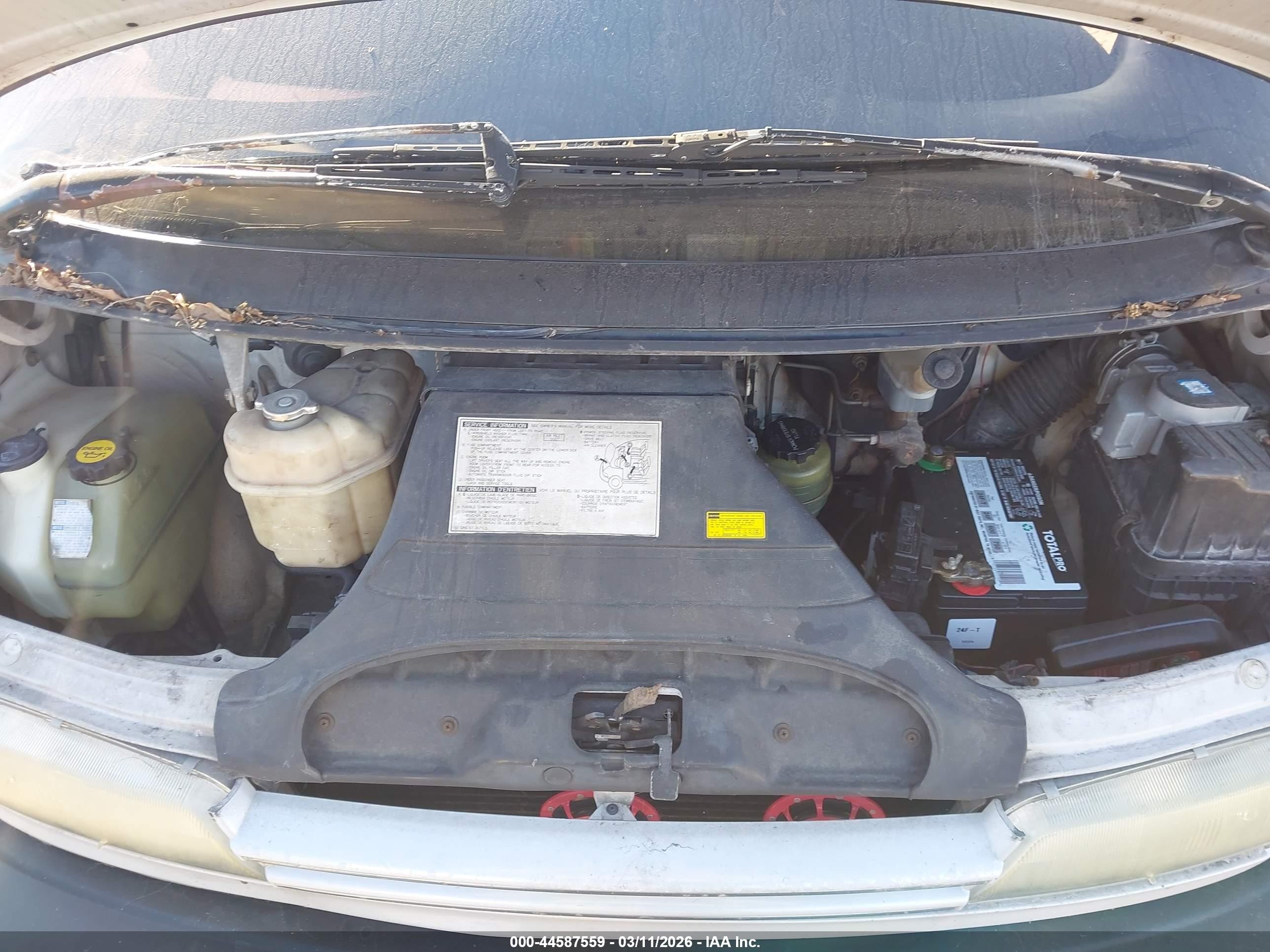 1991 Toyota Previa Le Silver vin: JT3AC12R4M0029895
