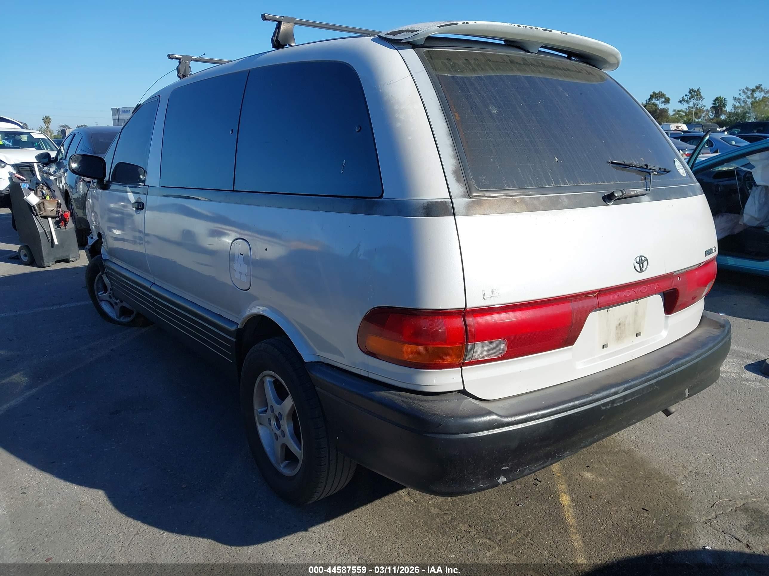 1991 Toyota Previa Le Silver vin: JT3AC12R4M0029895