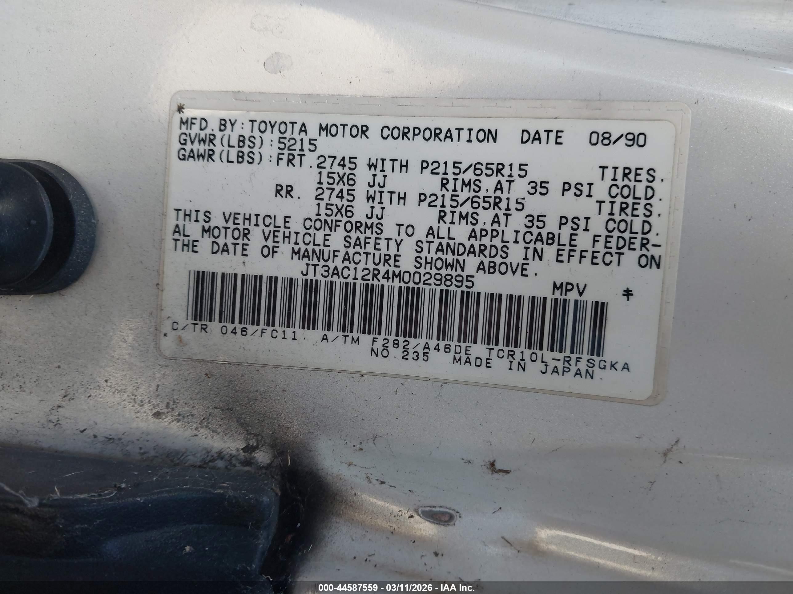1991 Toyota Previa Le Silver vin: JT3AC12R4M0029895