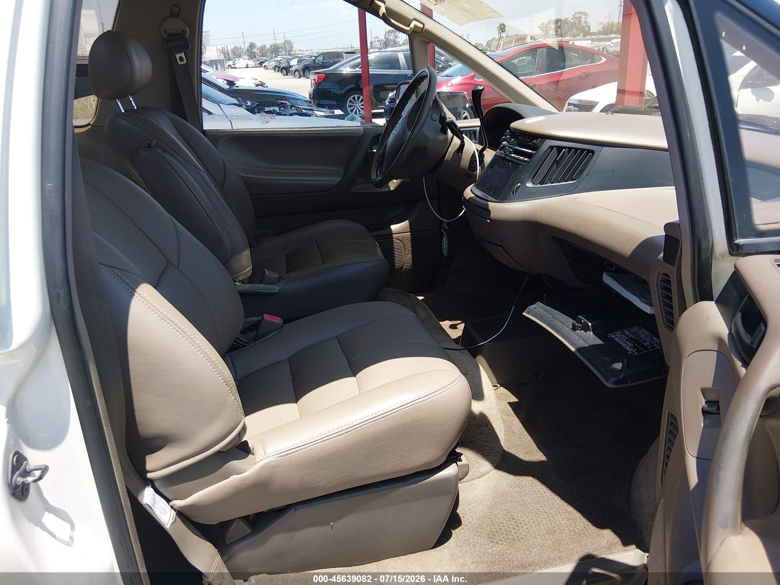 1994 Toyota Previa Le White vin: JT3AC12R4R1139931