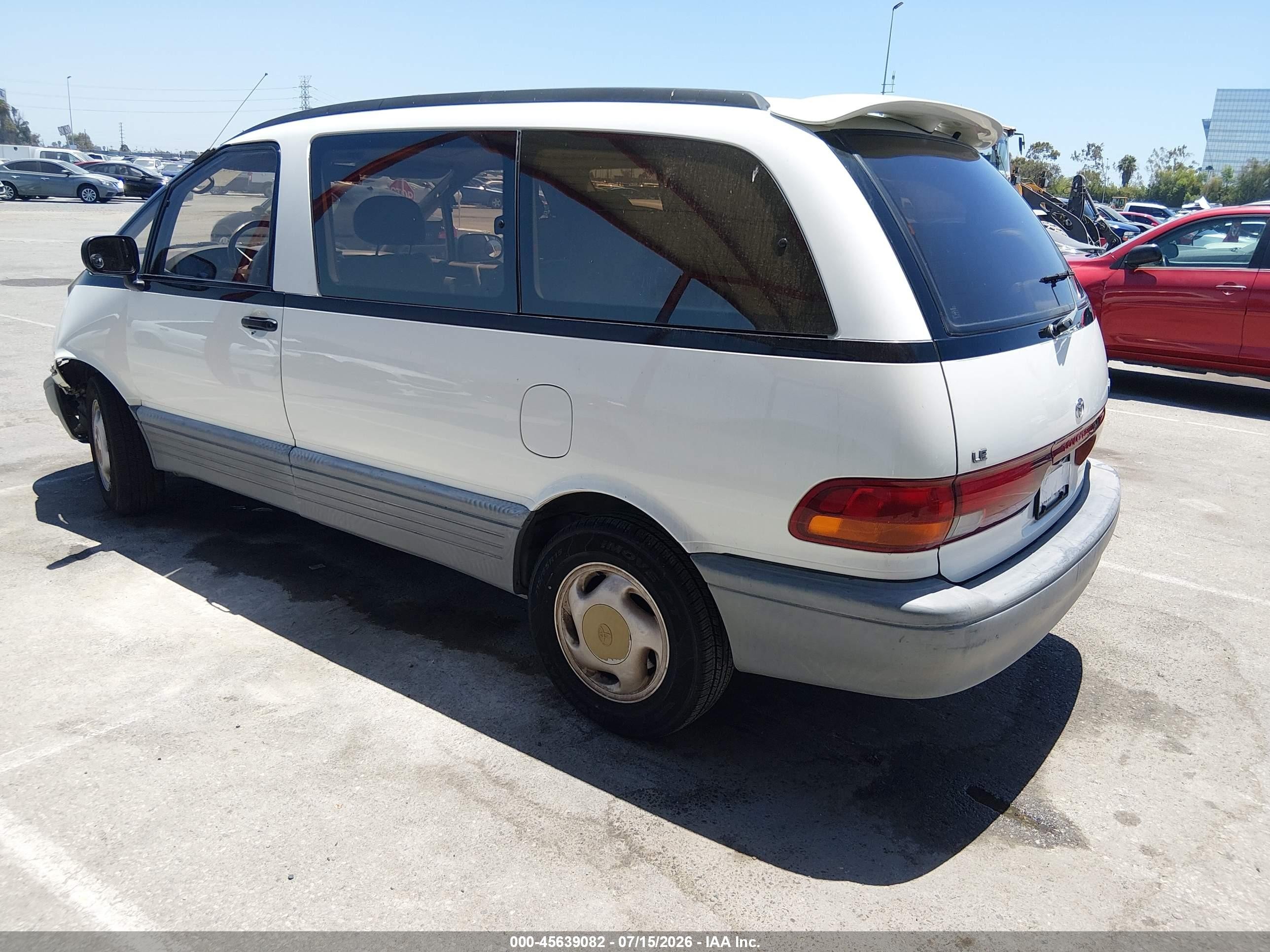 1994 Toyota Previa Le White vin: JT3AC12R4R1139931