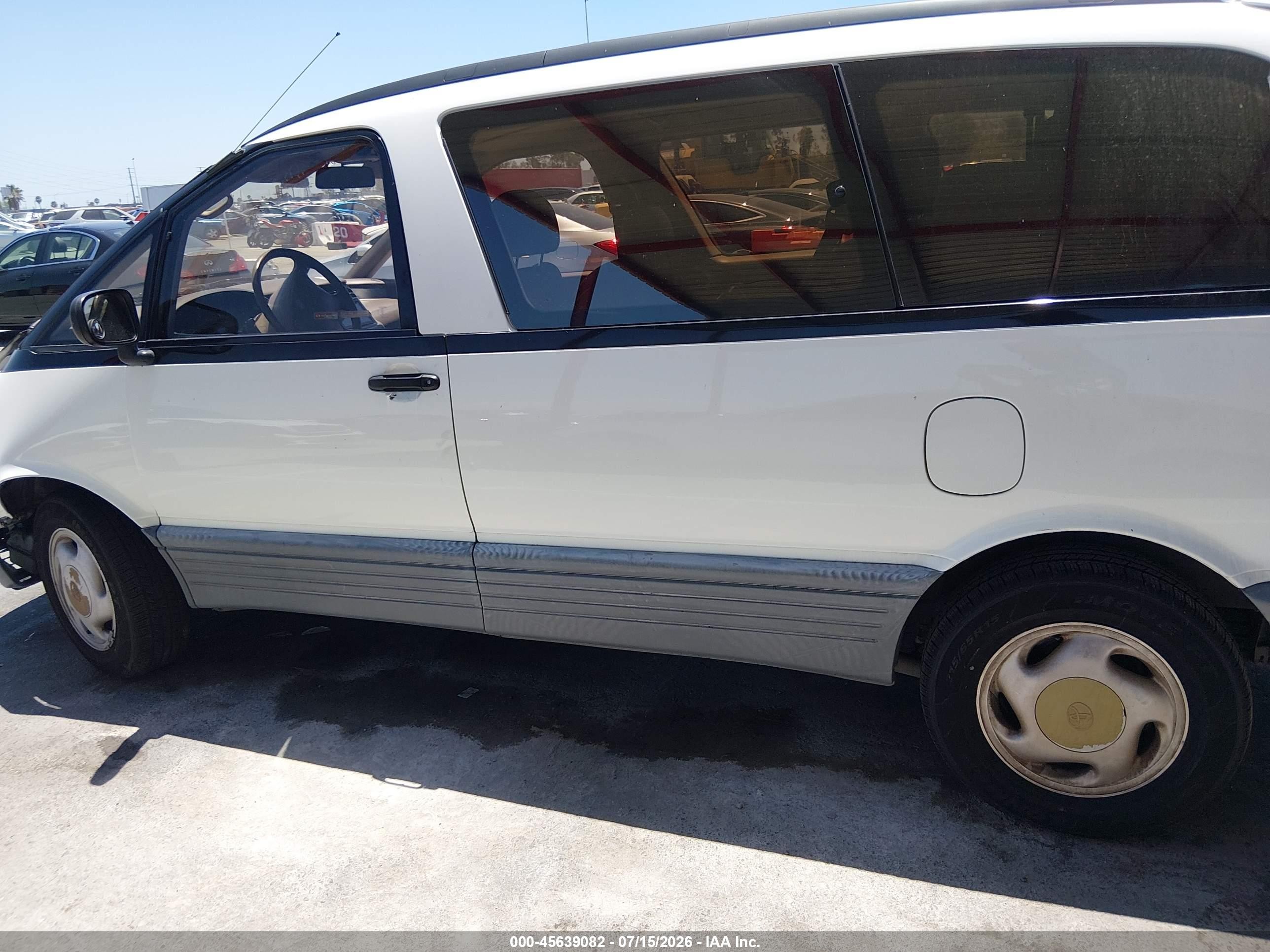 1994 Toyota Previa Le White vin: JT3AC12R4R1139931