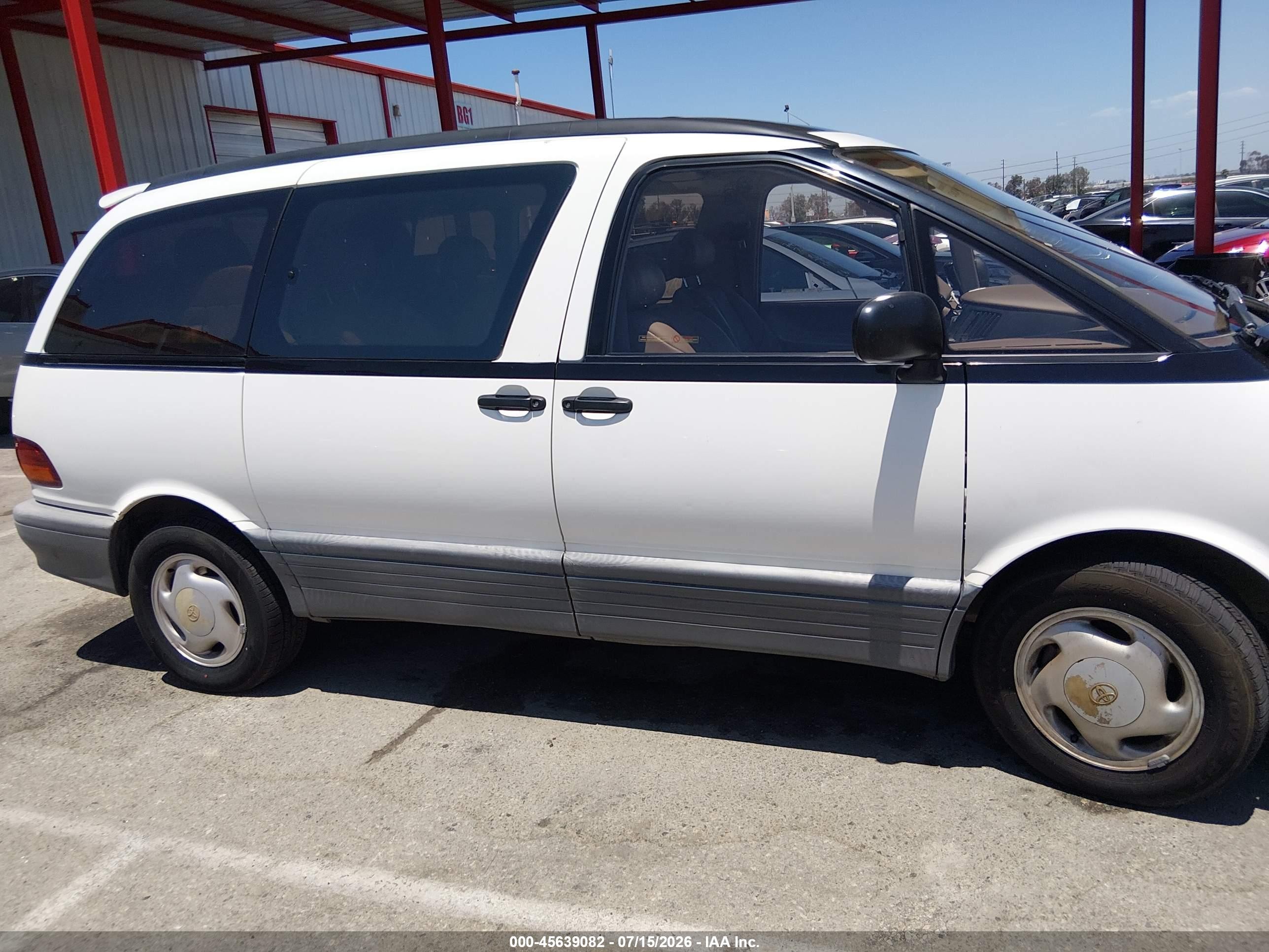 1994 Toyota Previa Le White vin: JT3AC12R4R1139931