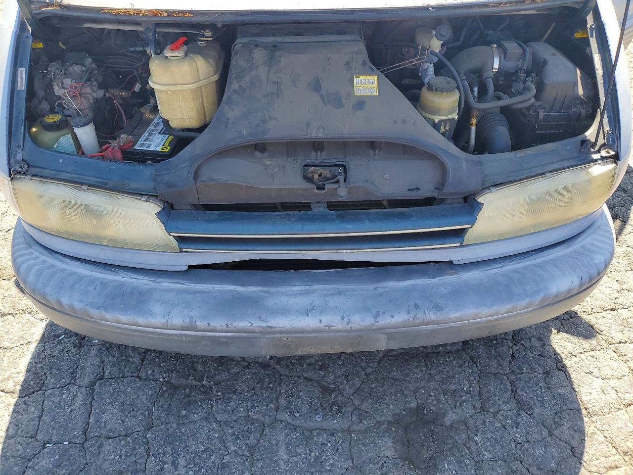 1995 Toyota Previa Le Gray vin: JT3AC14R9S1187122