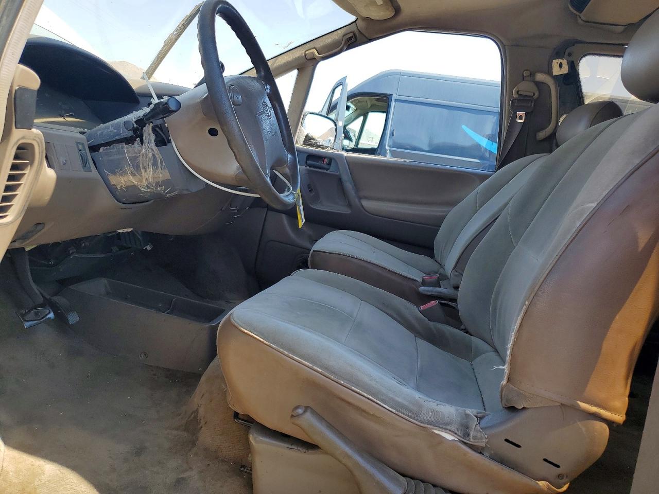 1995 Toyota Previa Le Gray vin: JT3AC14R9S1187122