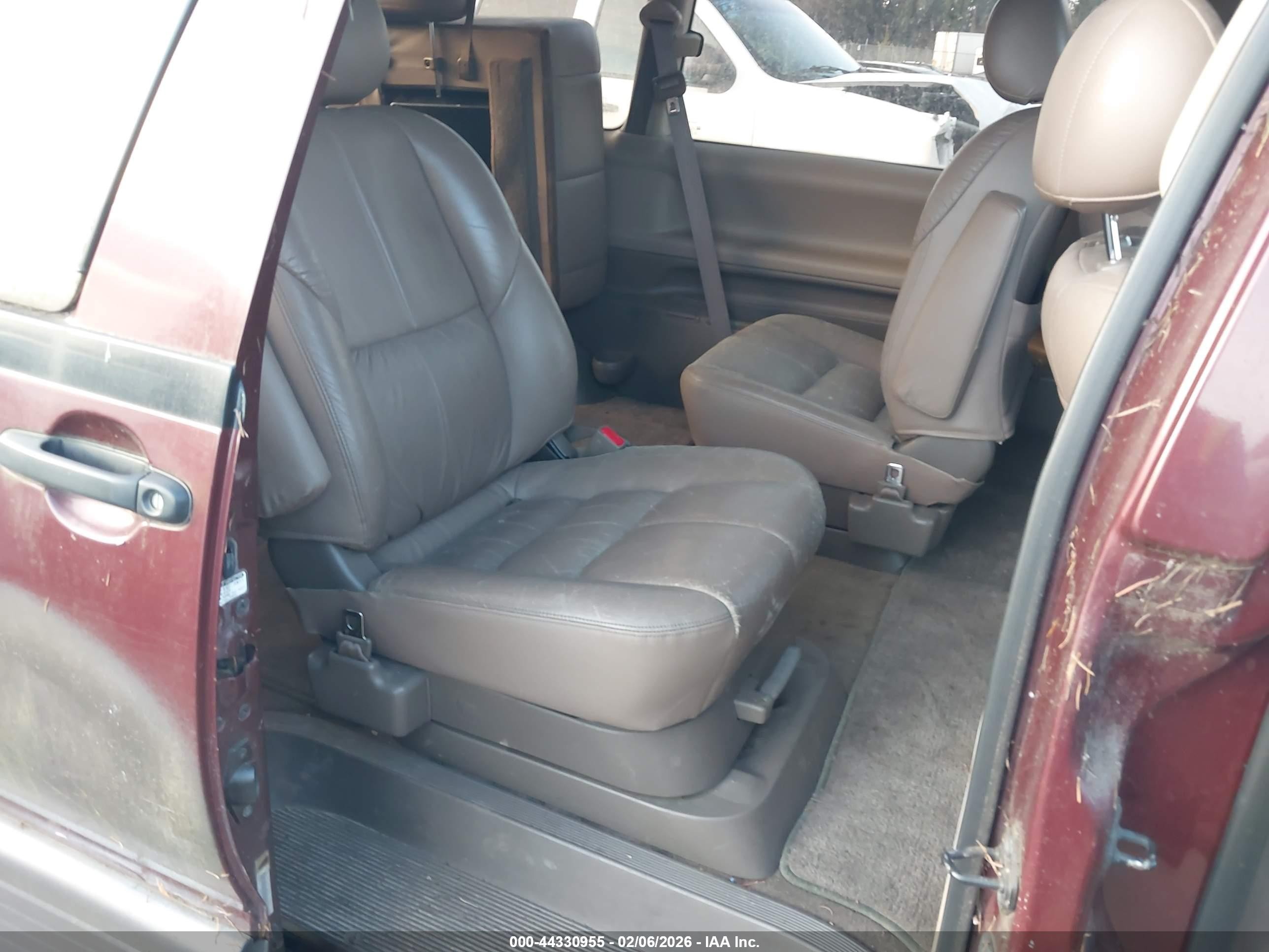 1995 Toyota Previa Le Purple vin: JT3AC24S0S1045203