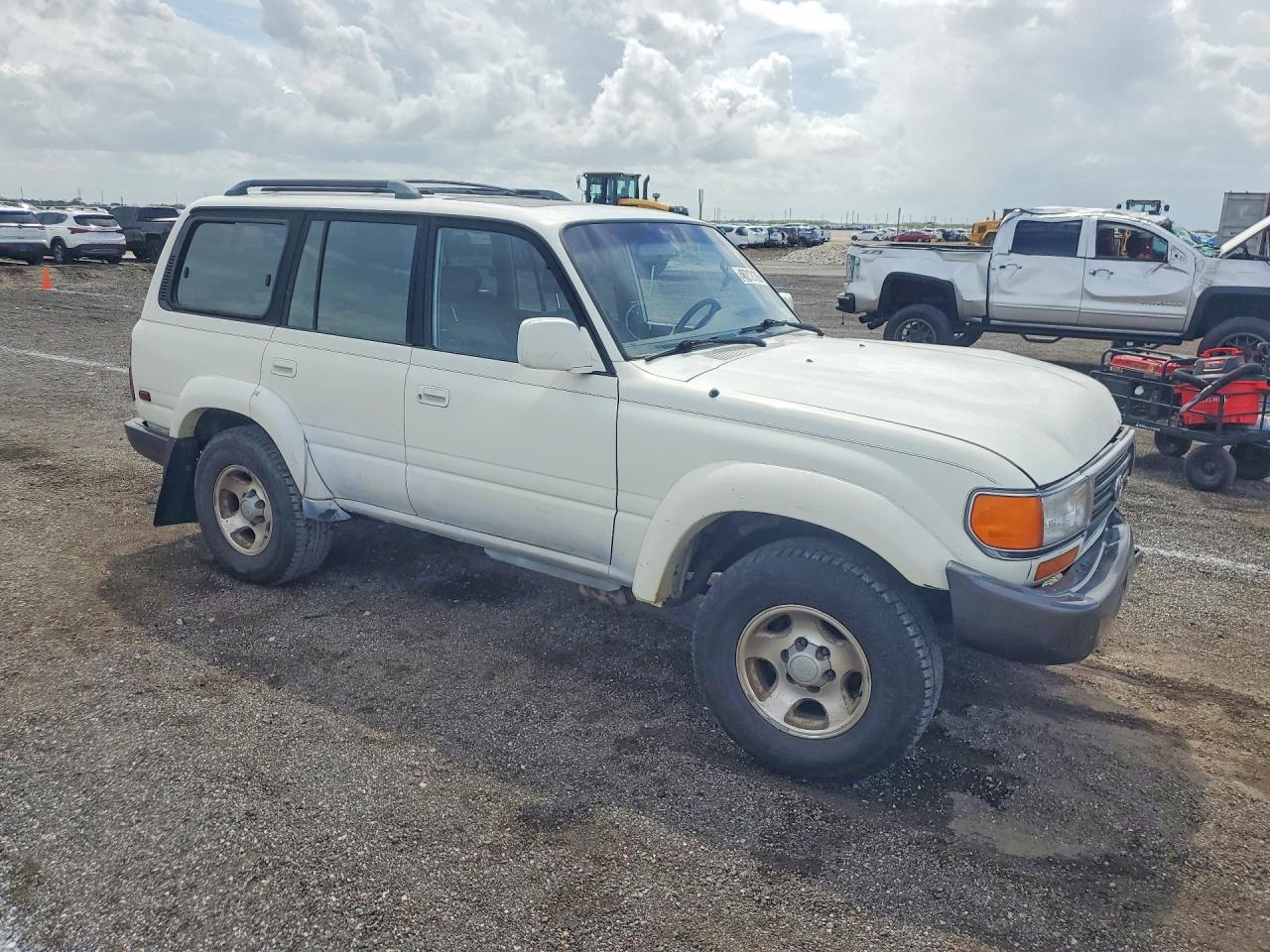 1995 Toyota Land Cruiser Base White vin: JT3DJ81W6S0112485