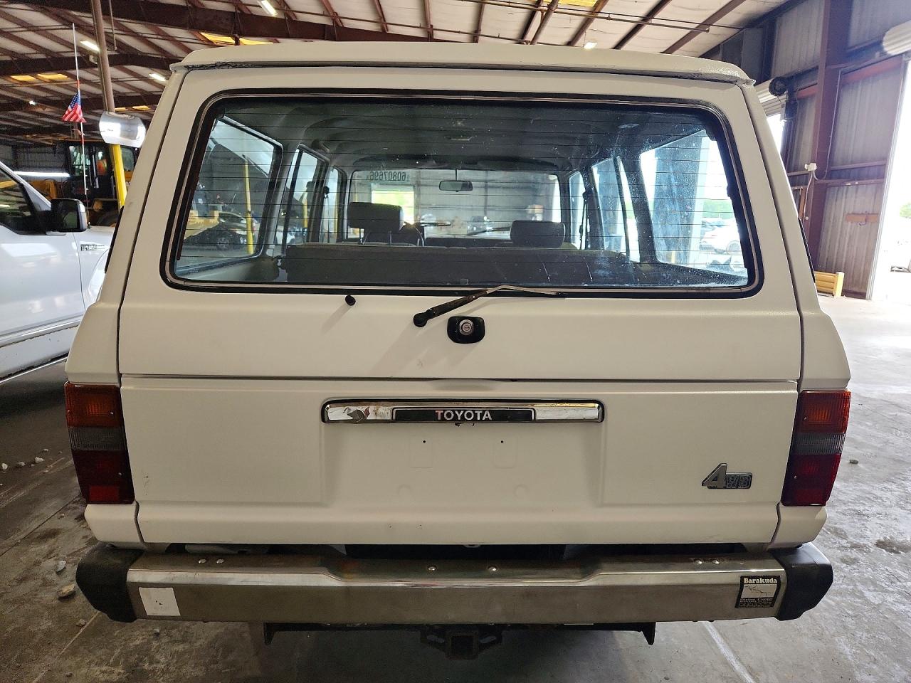 1984 Toyota Land Cruiser Fj60 White vin: JT3FJ60G4E1114452