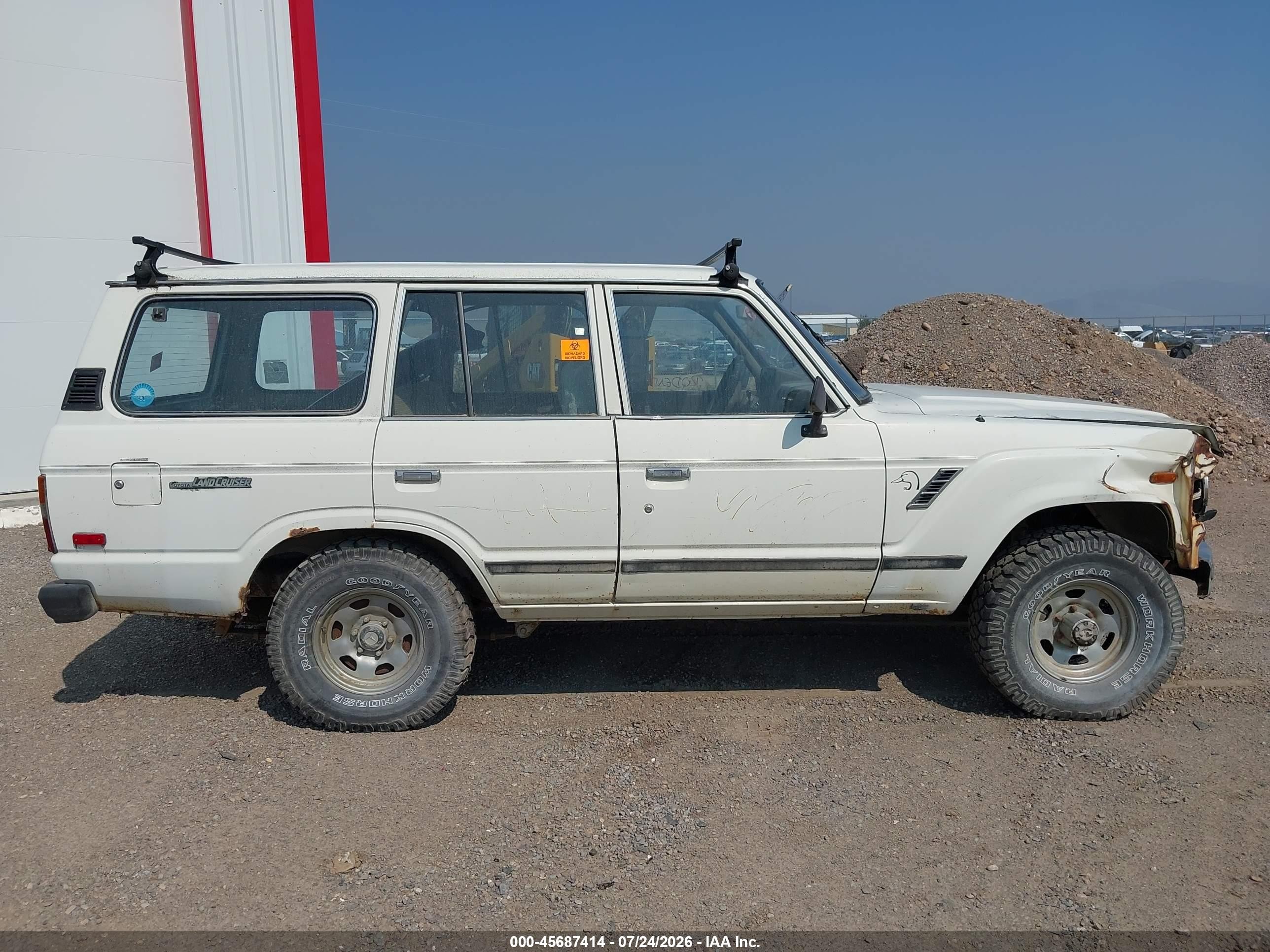 1984 Toyota Land Cruiser Fj60 White vin: JT3FJ60G8E0089514