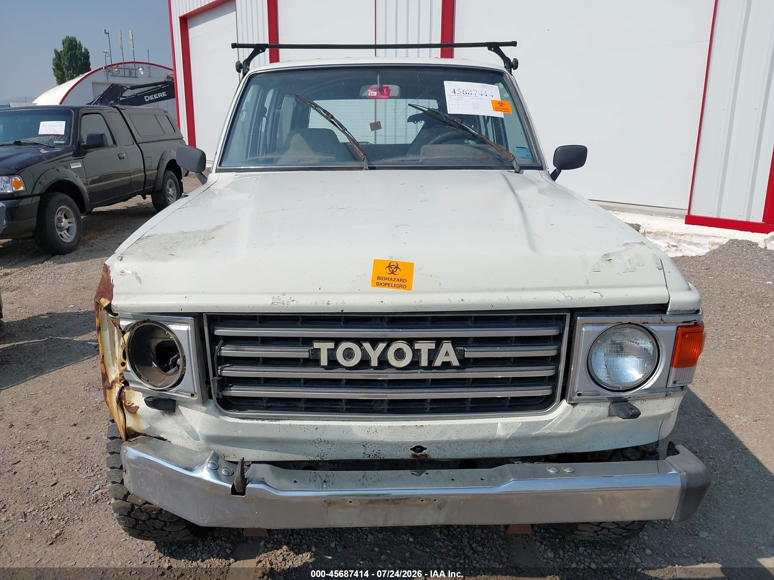 1984 Toyota Land Cruiser Fj60 White vin: JT3FJ60G8E0089514