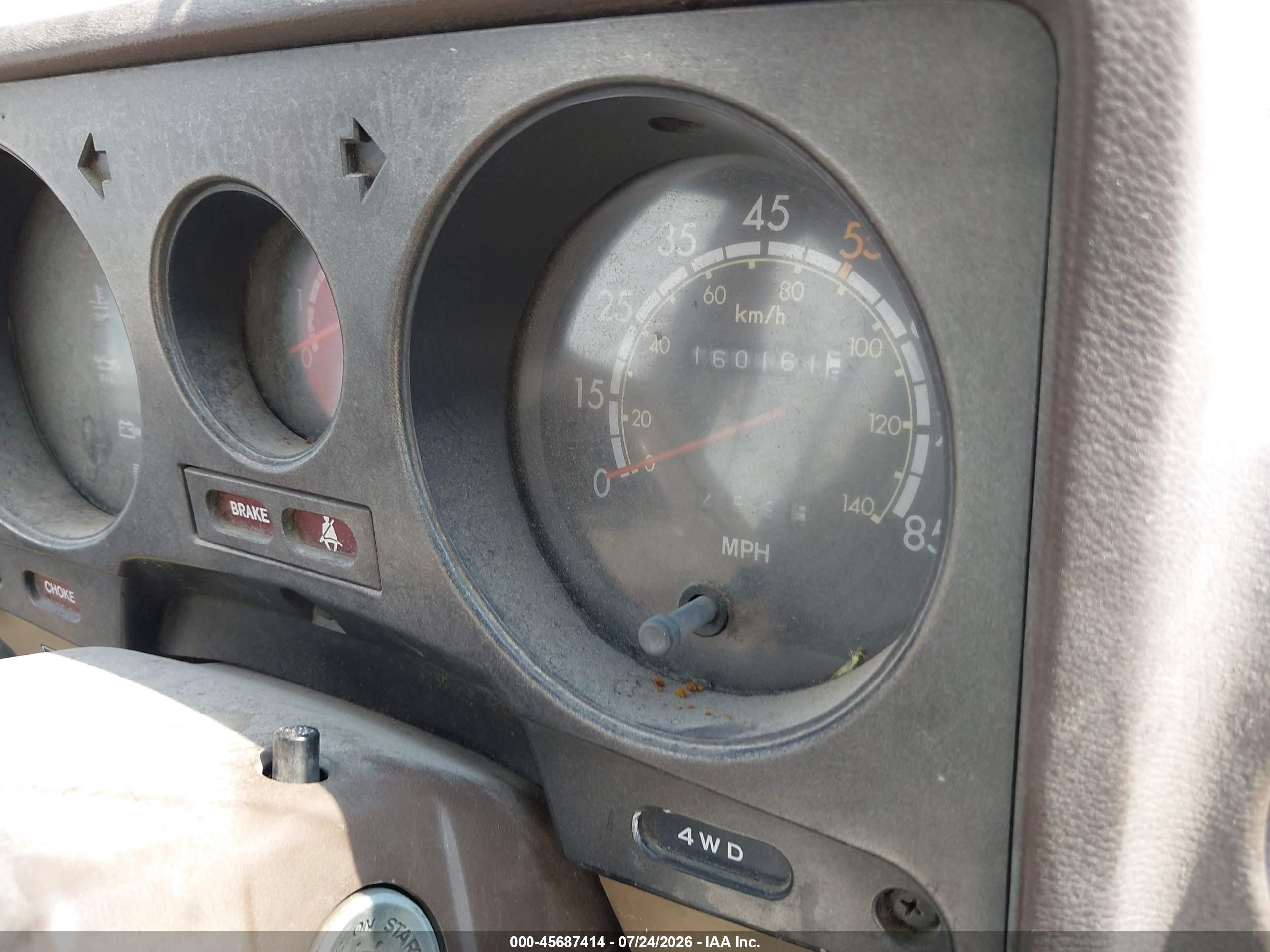 1984 Toyota Land Cruiser Fj60 White vin: JT3FJ60G8E0089514