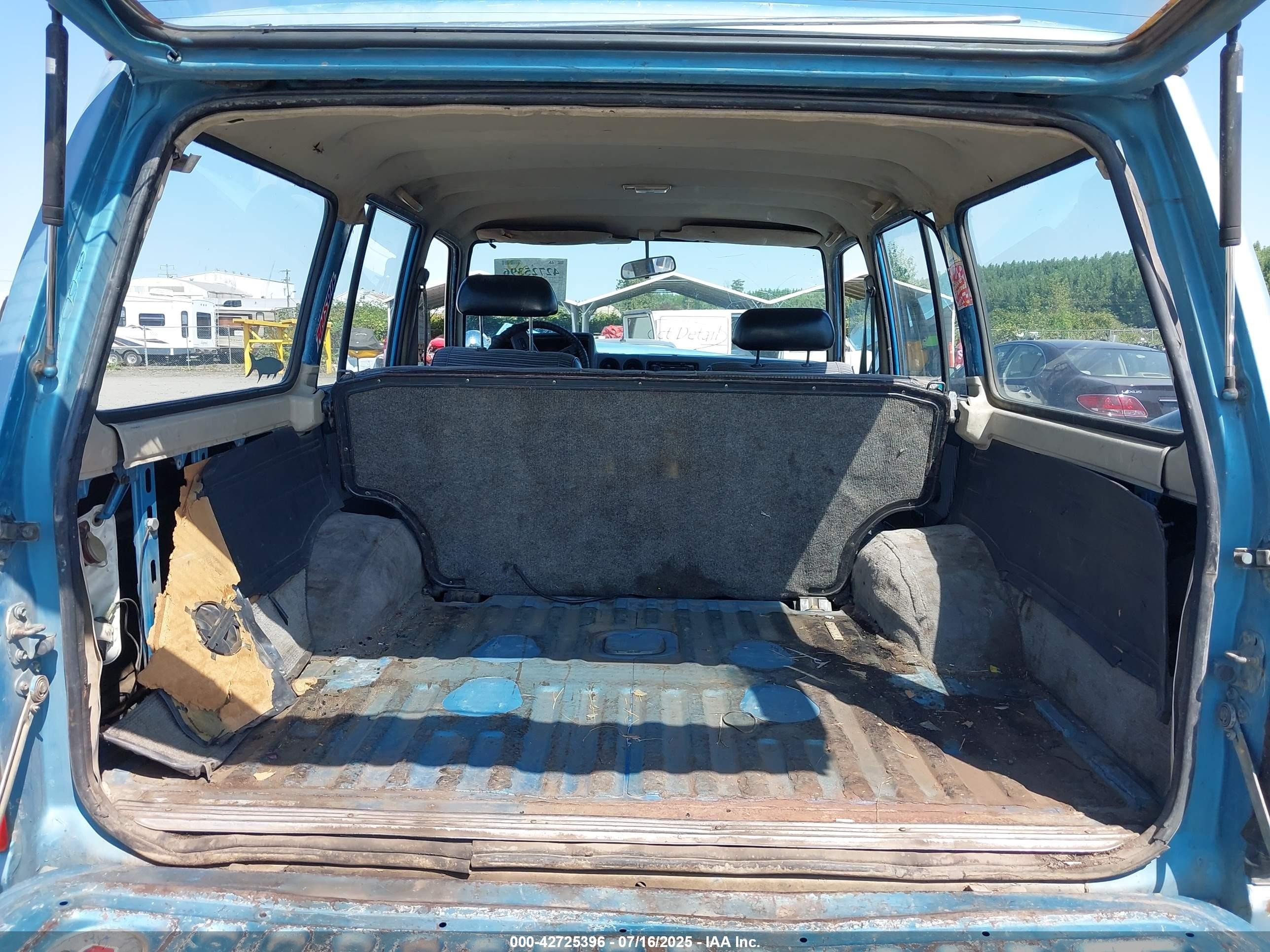1984 Toyota Land Cruiser Fj60 Blue vin: JT3FJ60G9E0094429