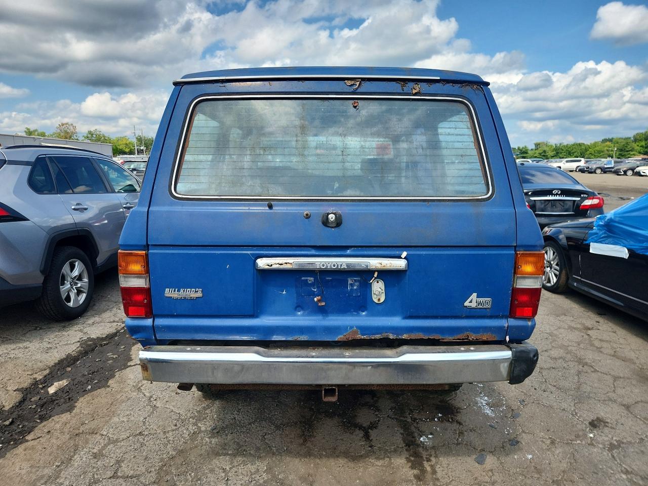 1989 Toyota Land Cruiser Fj62 Gx Blue vin: JT3FJ62G8K1114947