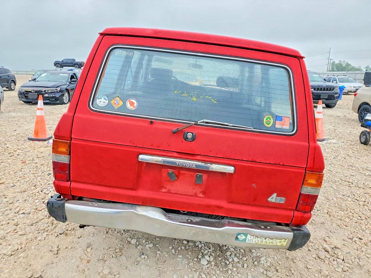 1989 Toyota Land Cruiser Fj62 Gx Red vin: JT3FJ62G9K1111121