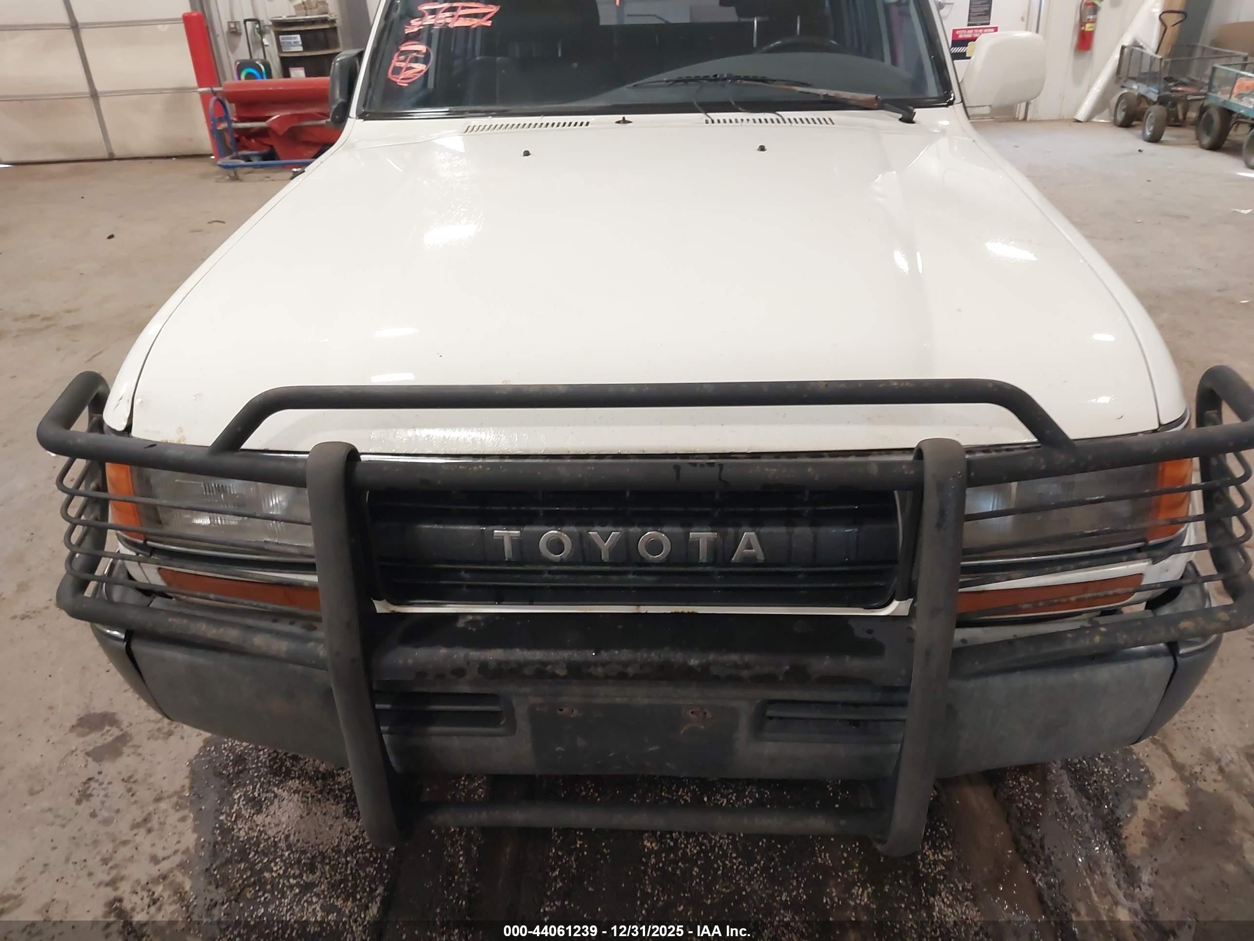 1992 Toyota Land Cruiser Fj80 Белый vin: JT3FJ80W0N0049284