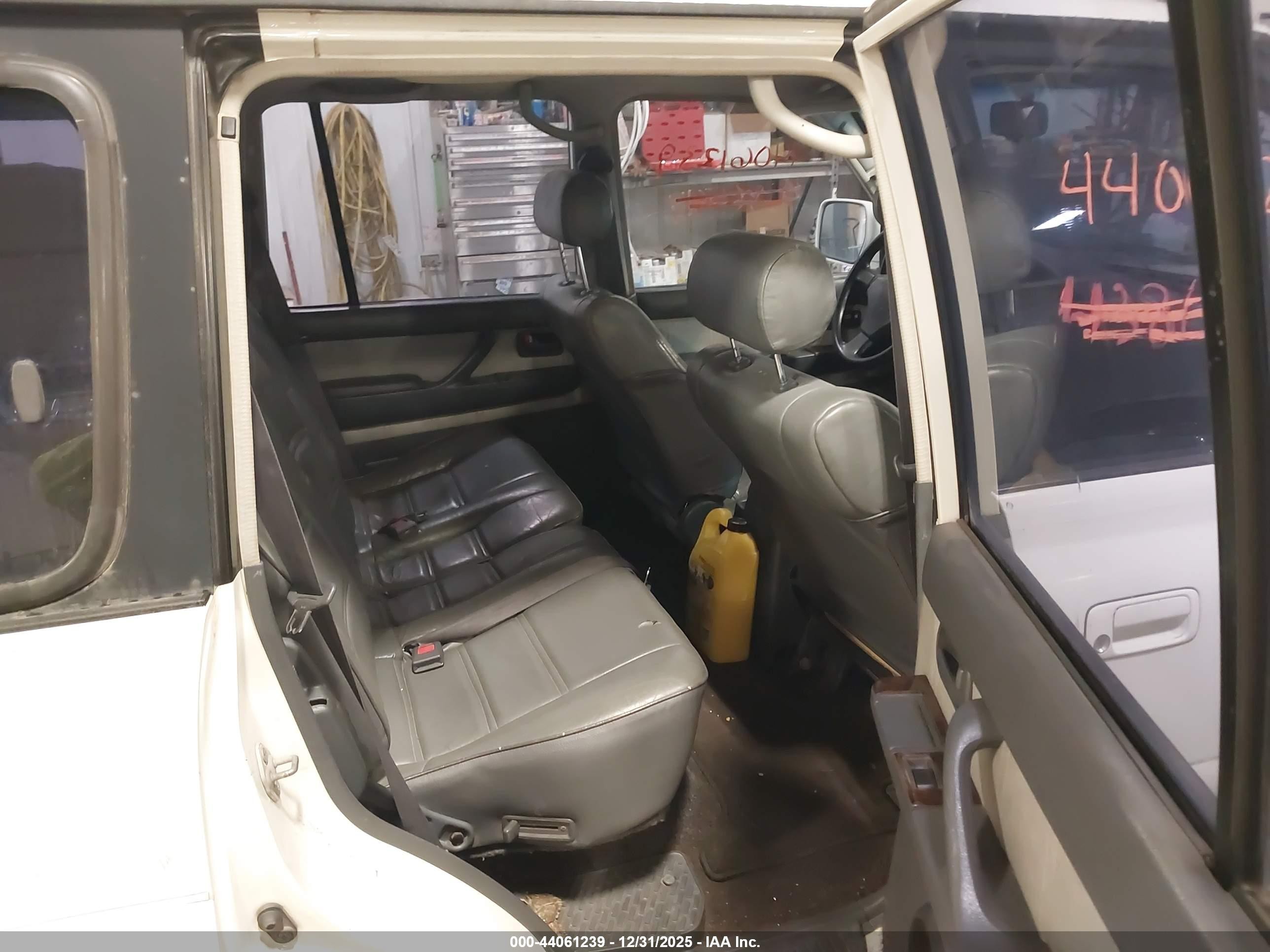 1992 Toyota Land Cruiser Fj80 Белый vin: JT3FJ80W0N0049284