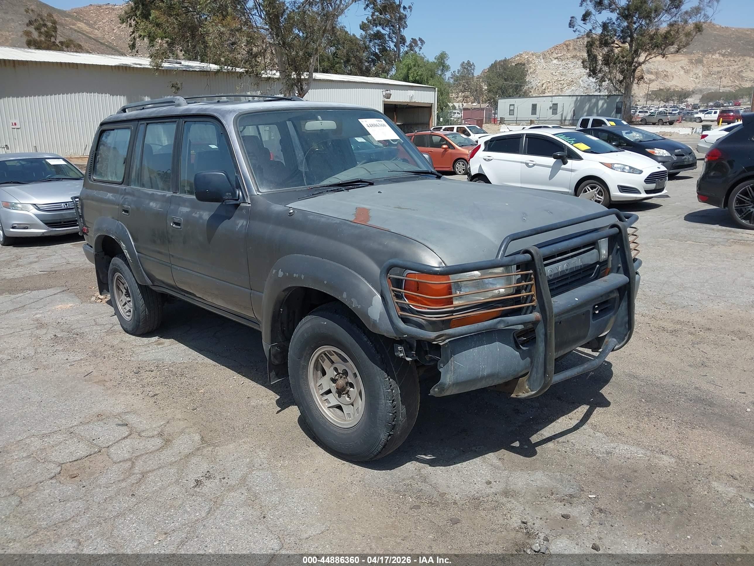 1992 Toyota Land Cruiser Fj80 Серый vin: JT3FJ80W6N0044705