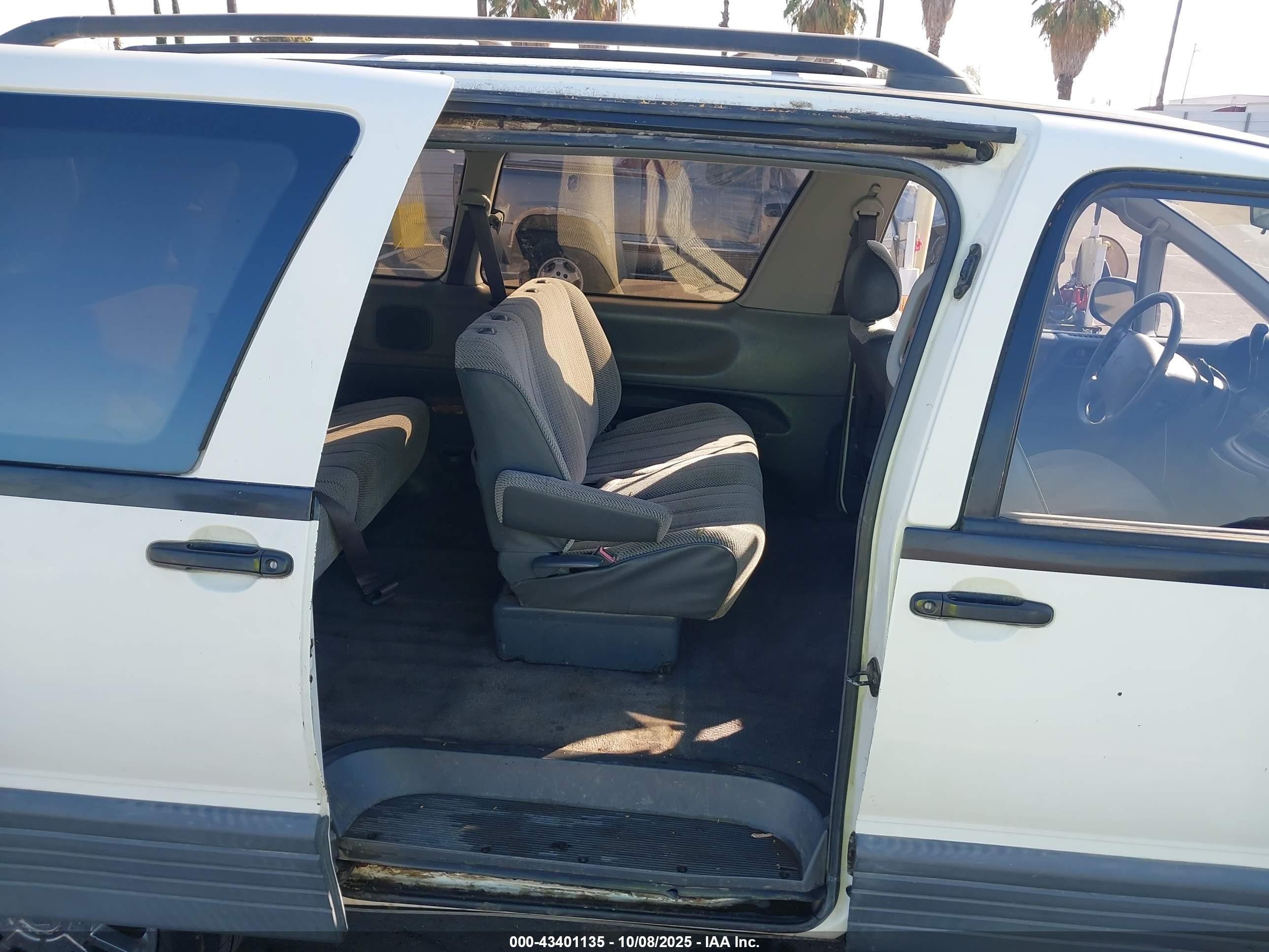 1997 Toyota Previa Dx S/c White vin: JT3GK12M5V1262133