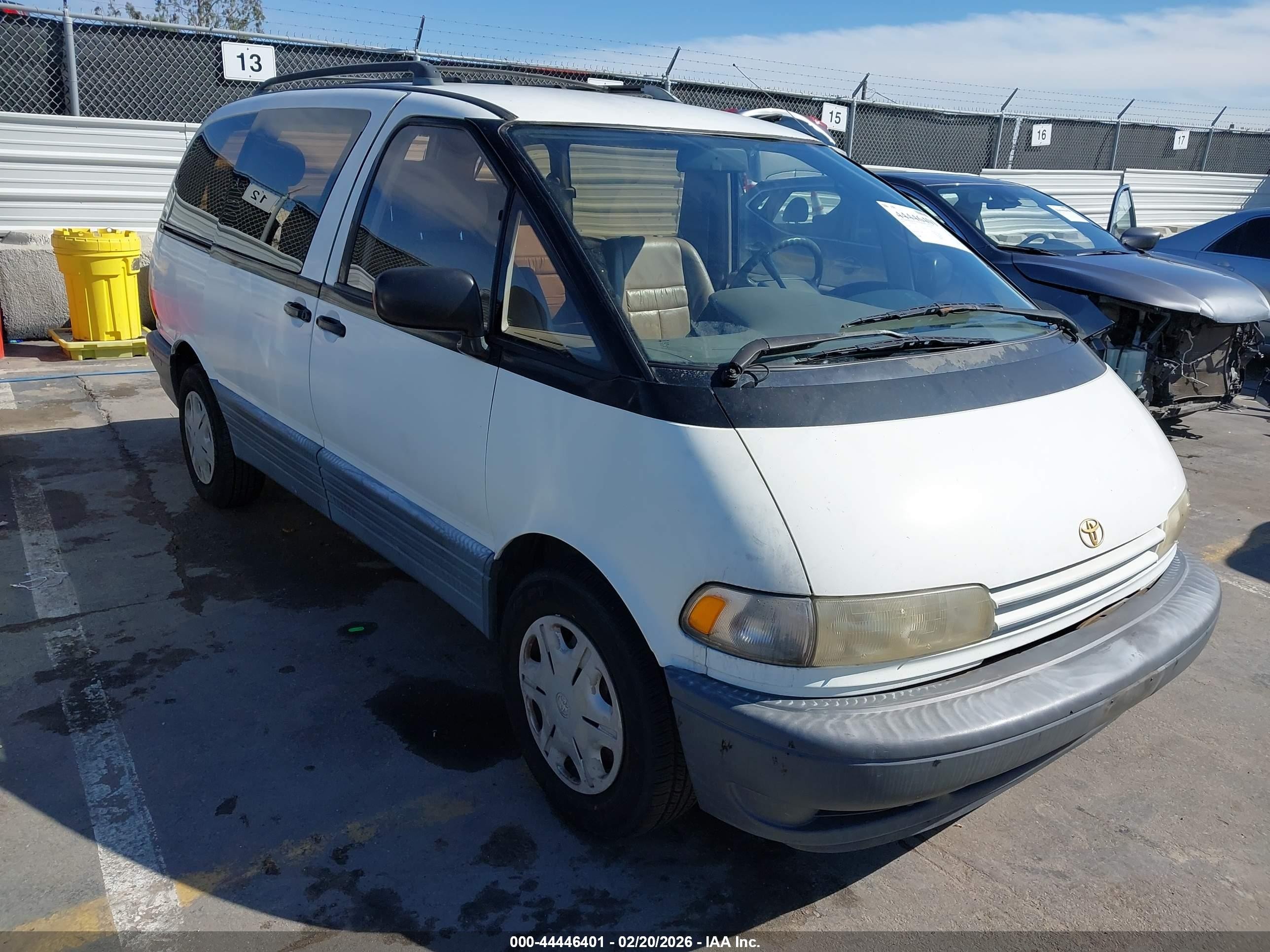 1997 Toyota Previa Dx White vin: JT3GK12MXV1273807