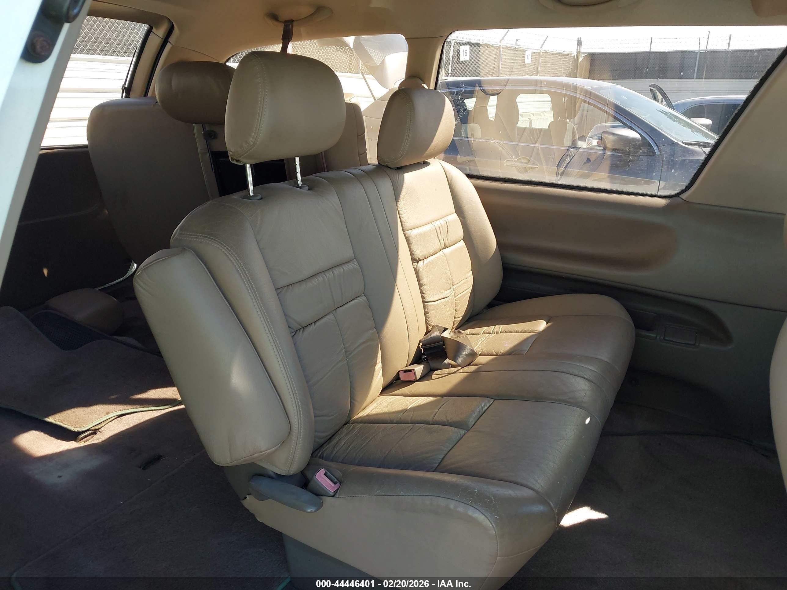1997 Toyota Previa Dx White vin: JT3GK12MXV1273807
