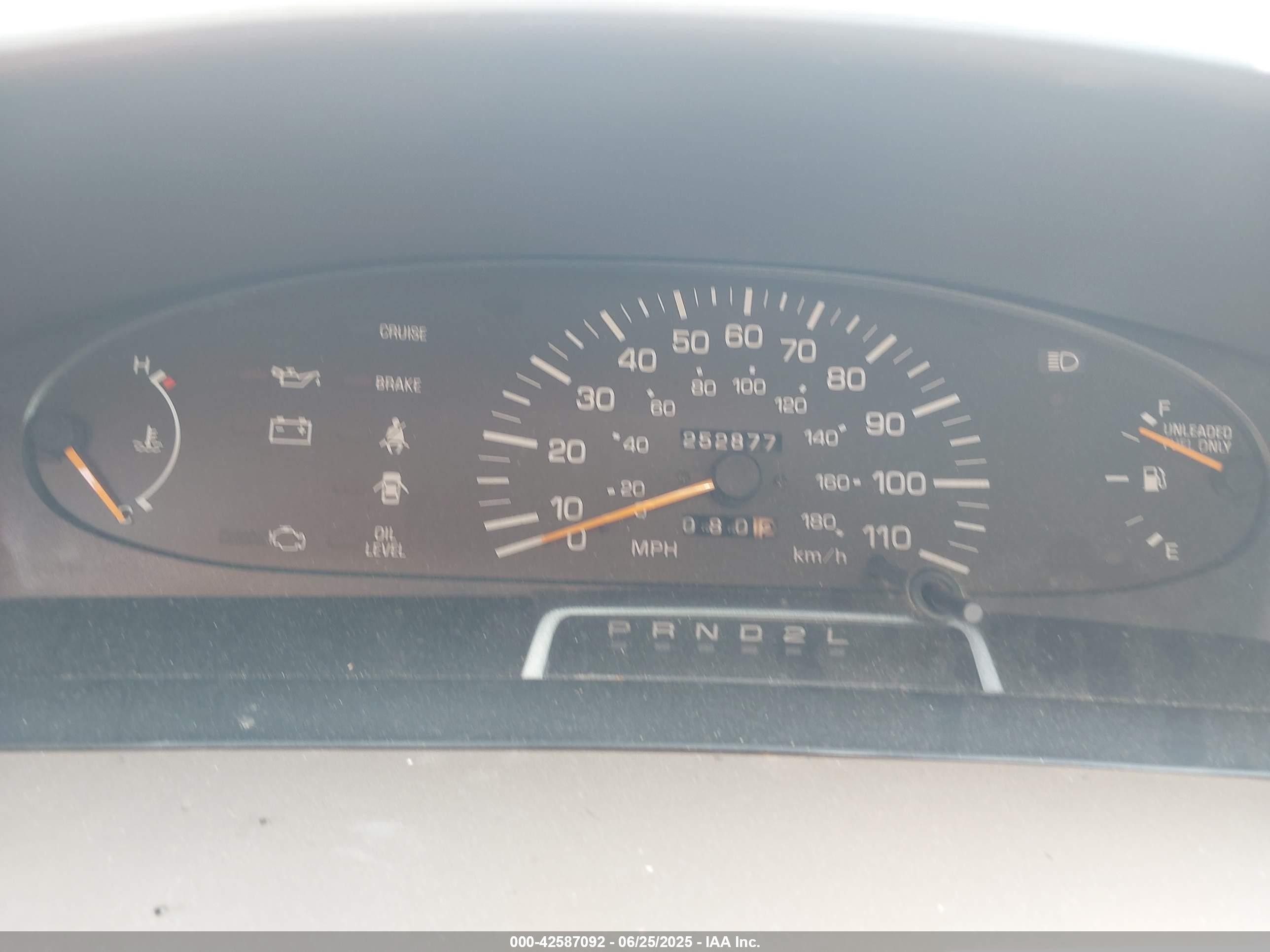 1997 Toyota Previa Le S/c Purple vin: JT3GK13M3V1278846