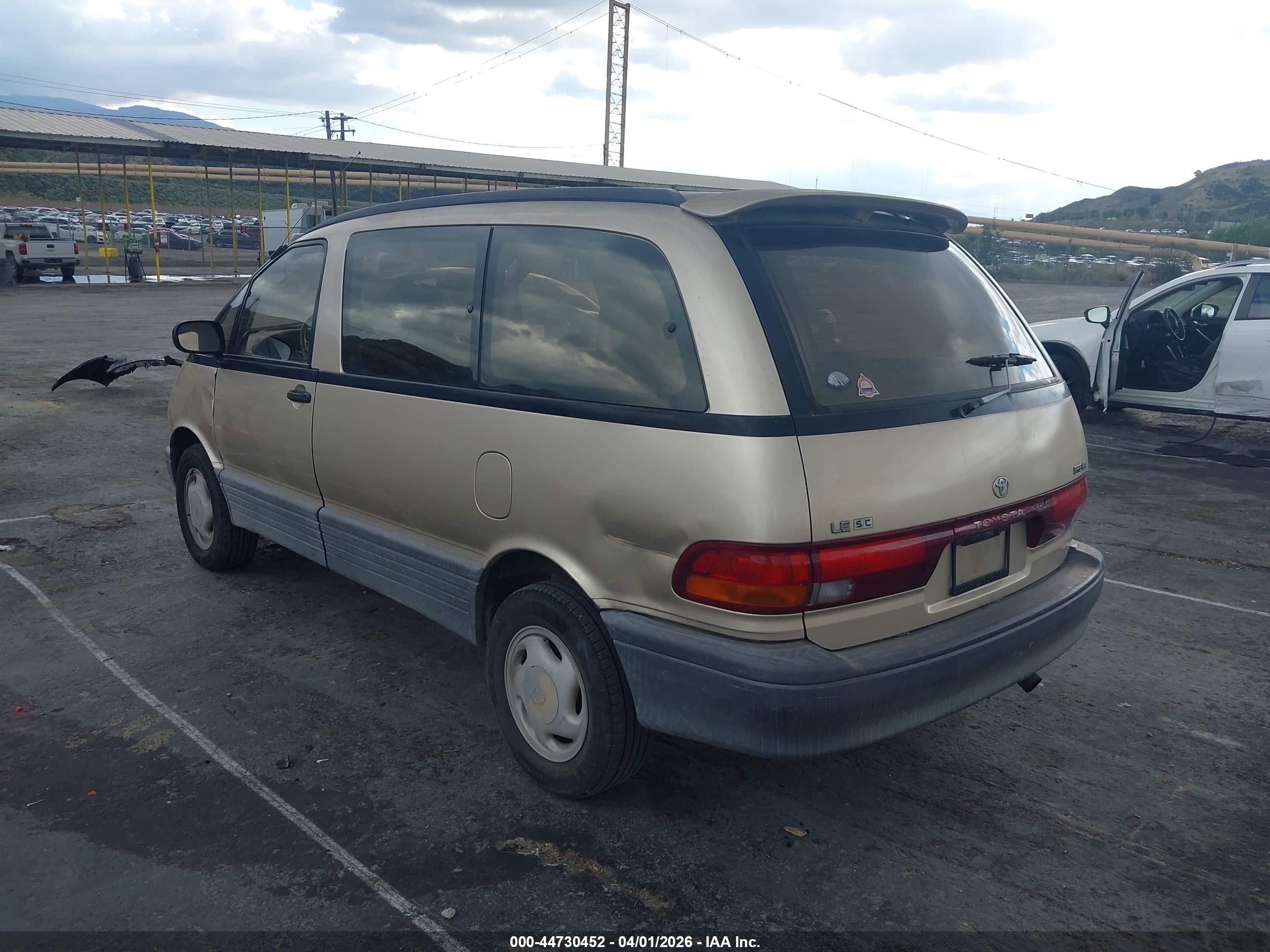 1997 Toyota Previa Le S/c Tan vin: JT3GK13M4V1262042